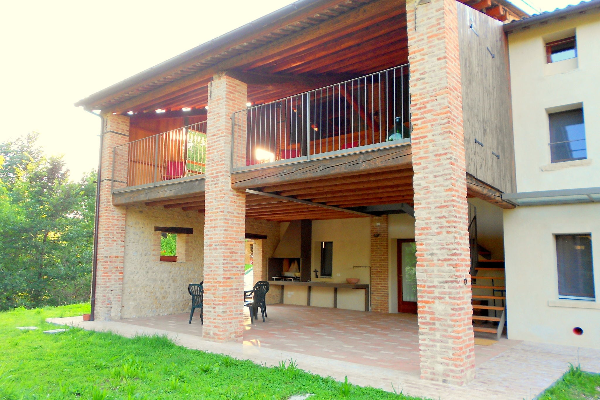 Gemütliches Bauernhaus am Waldrand in Pagnano, Italien