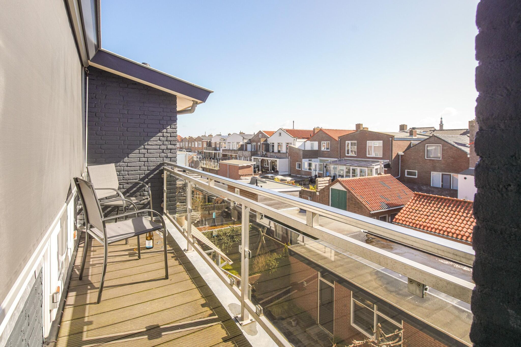 Modernes Appartement in Katwijk mit Garten