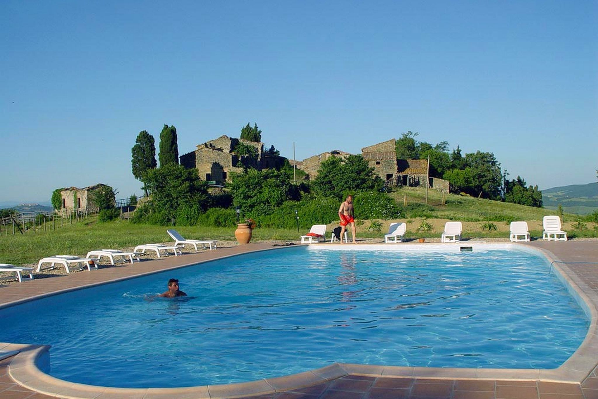 Apartment in a wonderful Agriturismo in a medieval village on the Tuscan hills