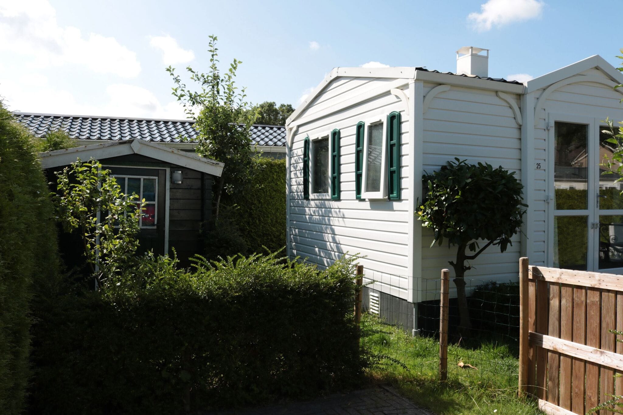 Chalet with a microwave, near Wadden Sea