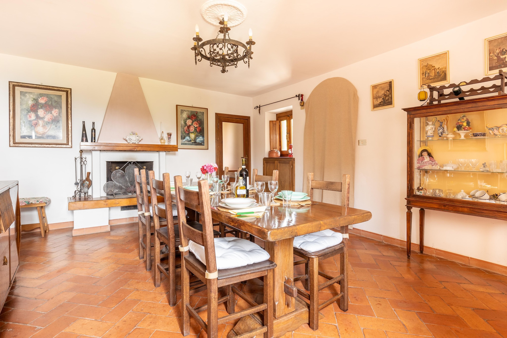 Appartamento Marliana-Eetkamer