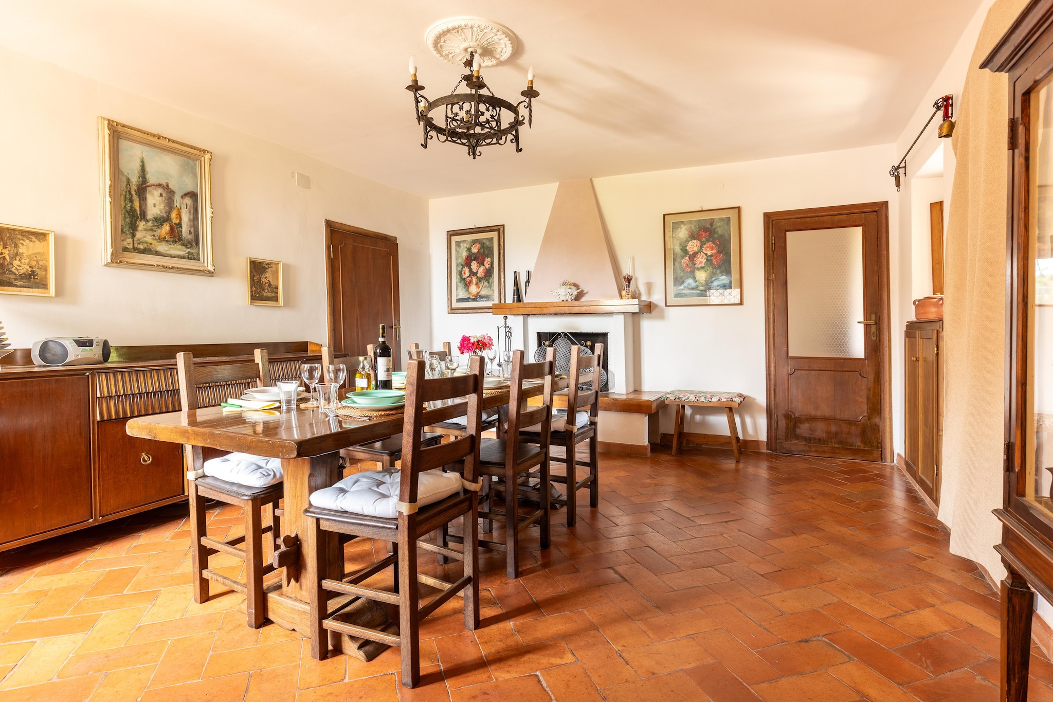 Appartamento Marliana-Eetkamer