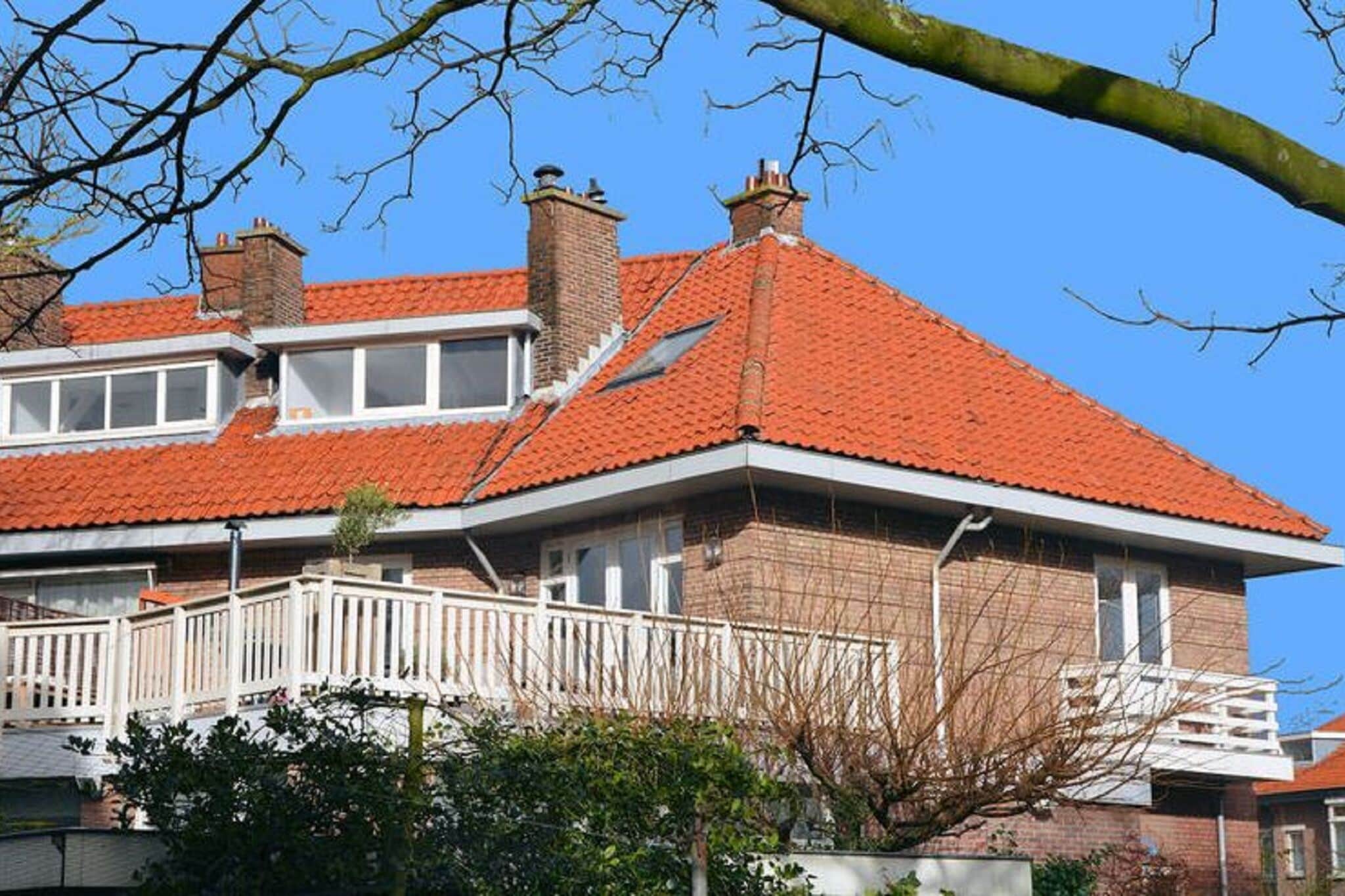 Maison avec terrasse sur le toit à La Haye près de la plage