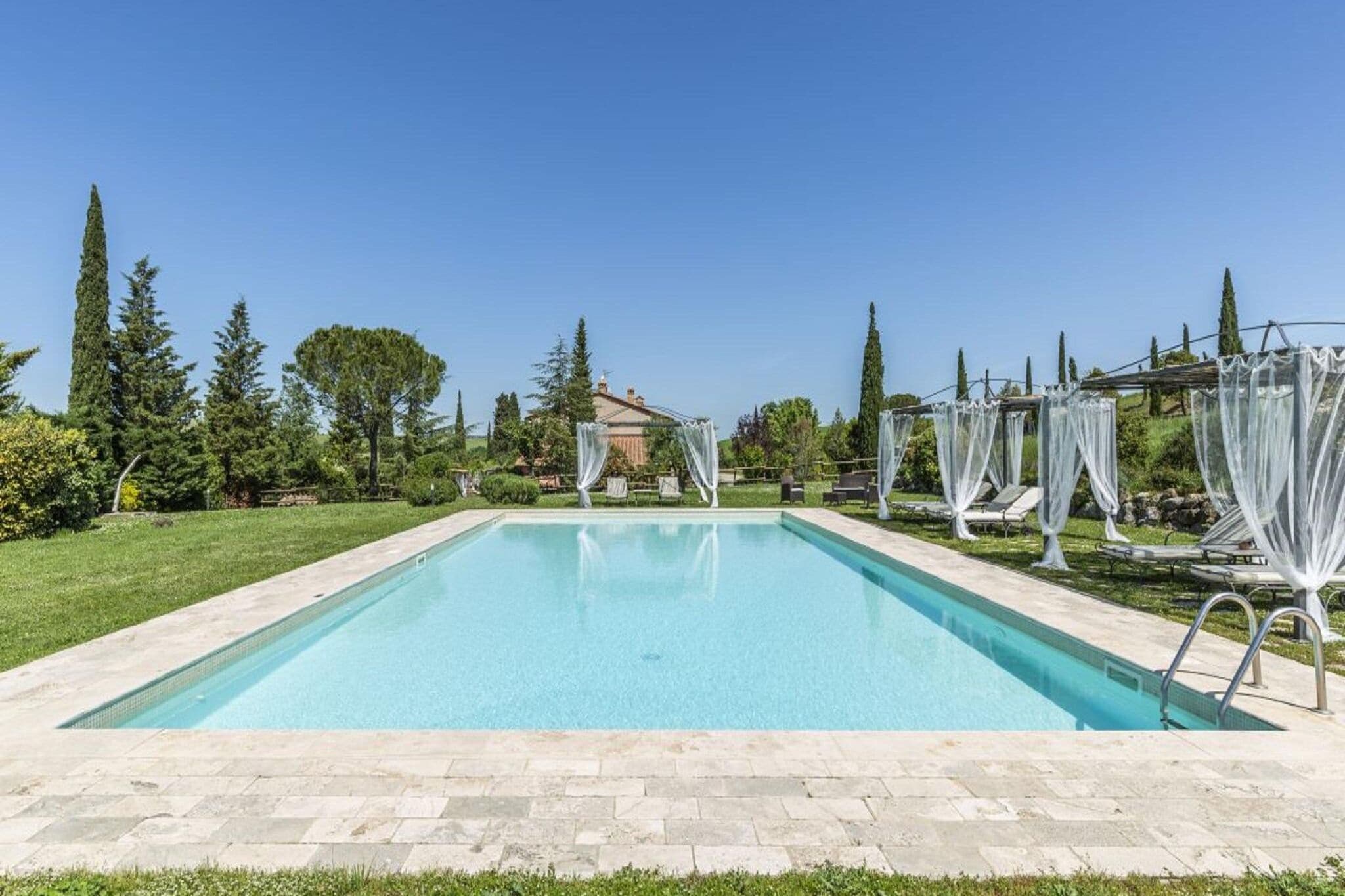 Cozy Villa in Castiglione D'orcia Italy with Private Pool