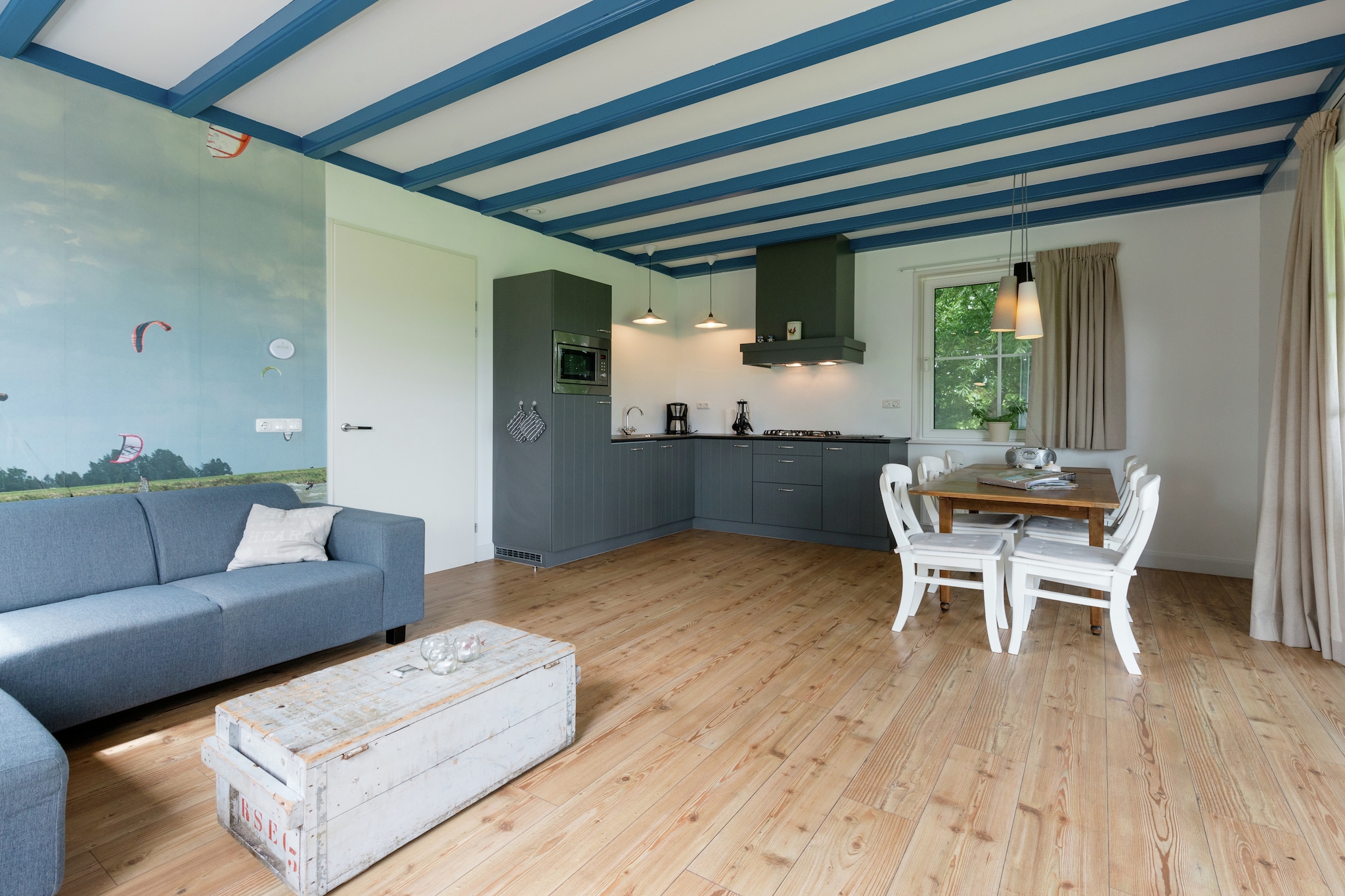 Lively Cottage near Lake in Schellinkhout