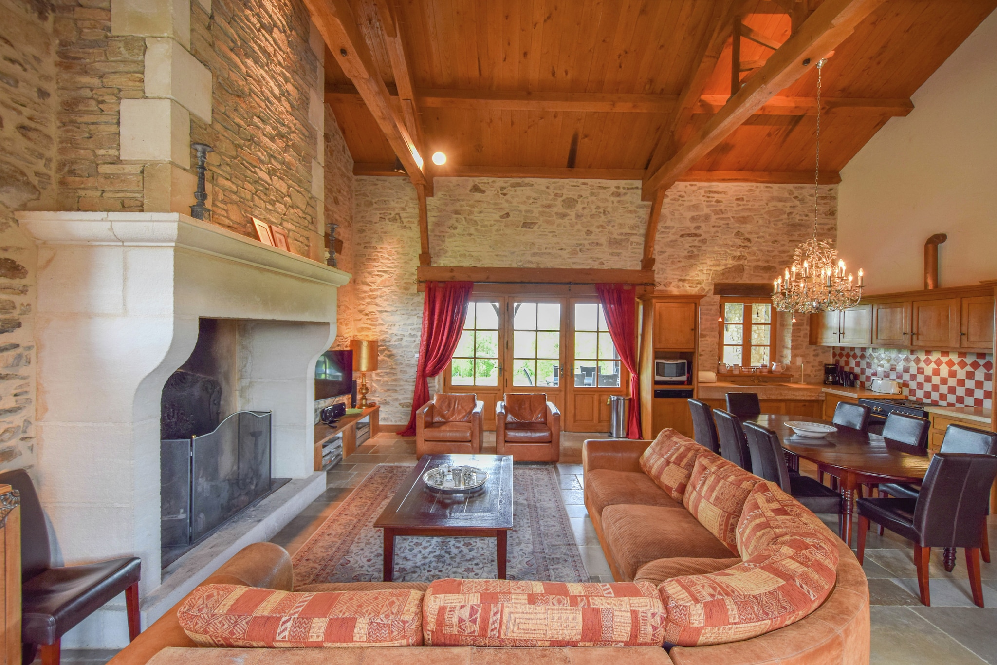 Le Patelin 10P-Living room