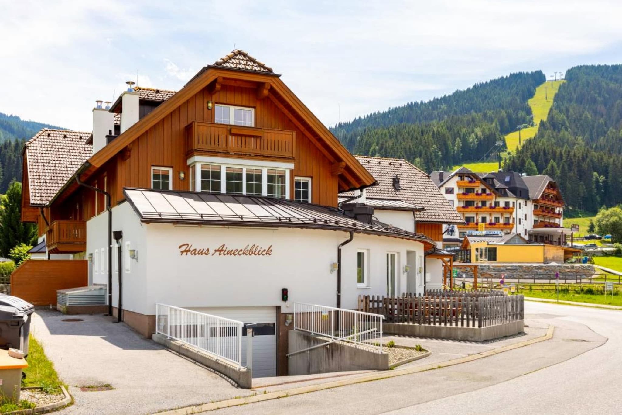 Top 13-Außenbereich Sommer