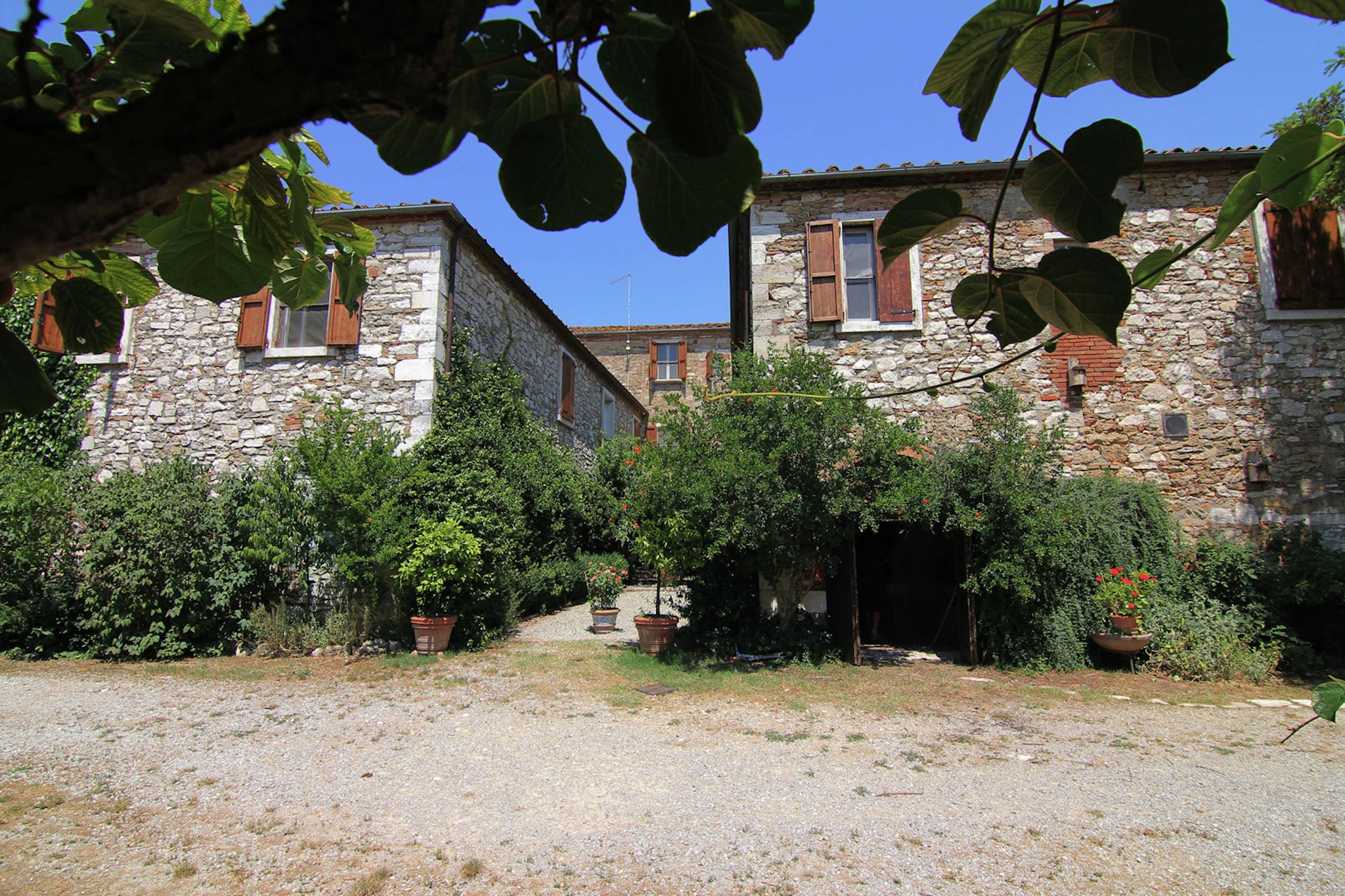Exotic Farmhouse in Asciano with Swimming Pool