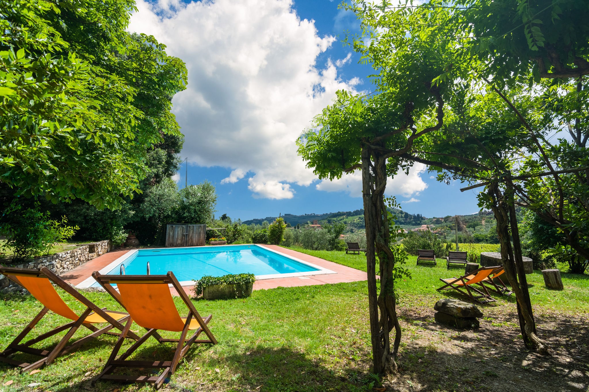 Charmantes Bauernhaus in Bacchereto mit Swimmingpool