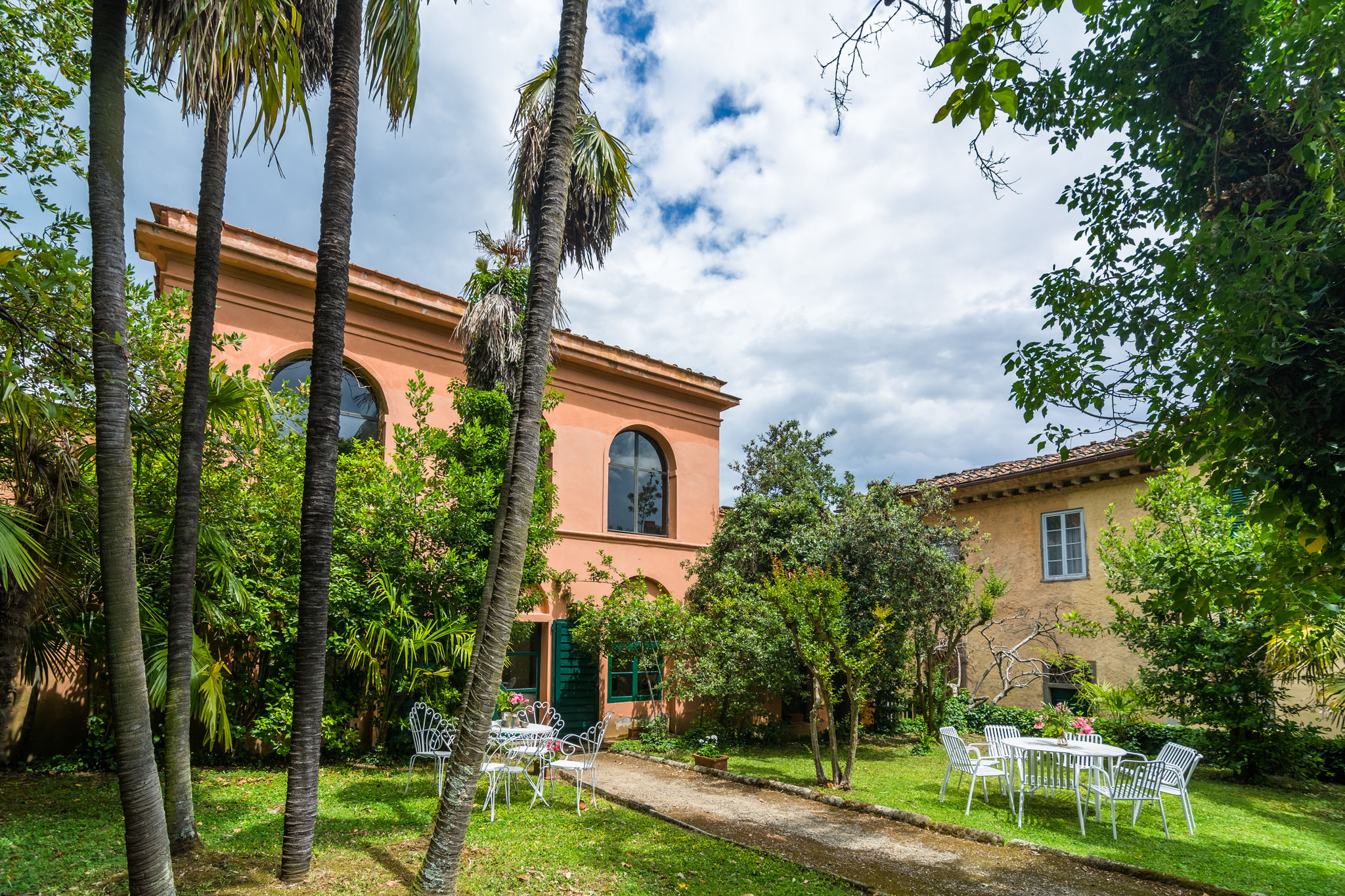 Sfeervolle woning op een landgoed in Bacchereto met tuin