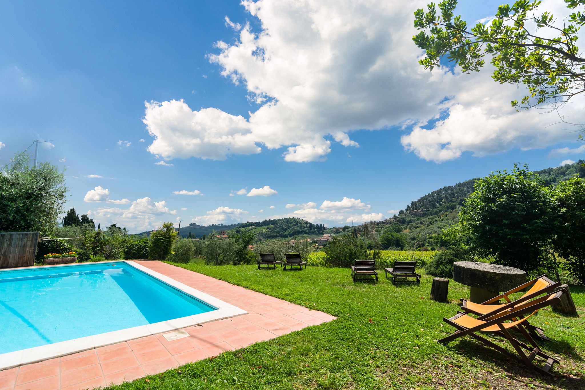 Charmantes Bauernhaus in Bacchereto mit Swimmingpool