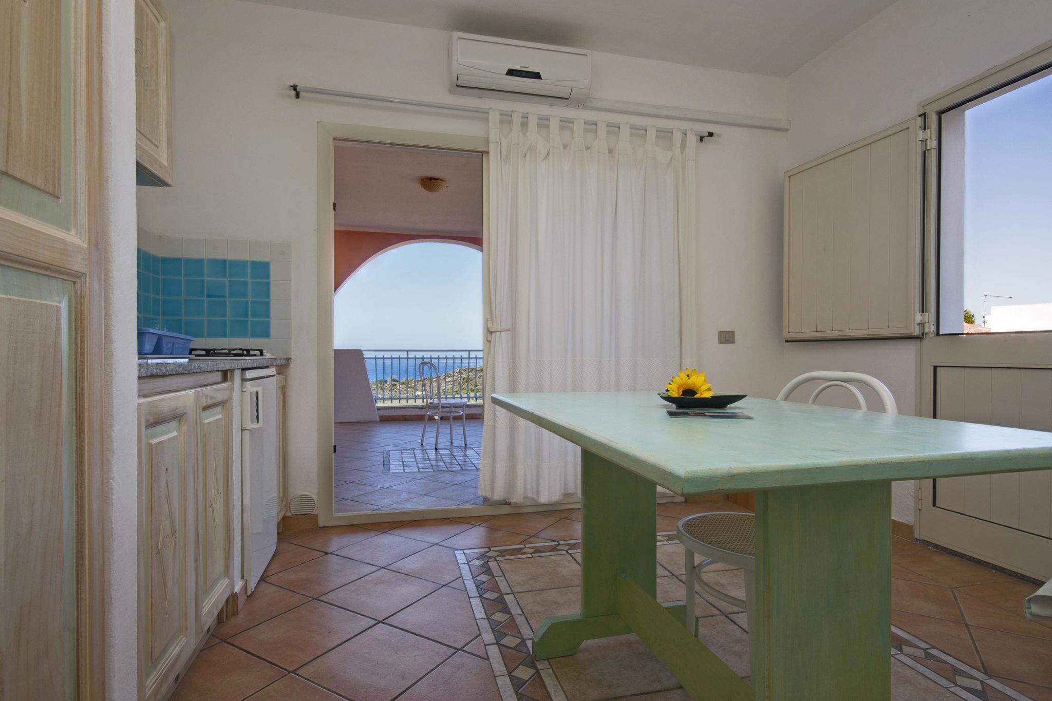 Comfortable apartment with sea view and balcony or terrace