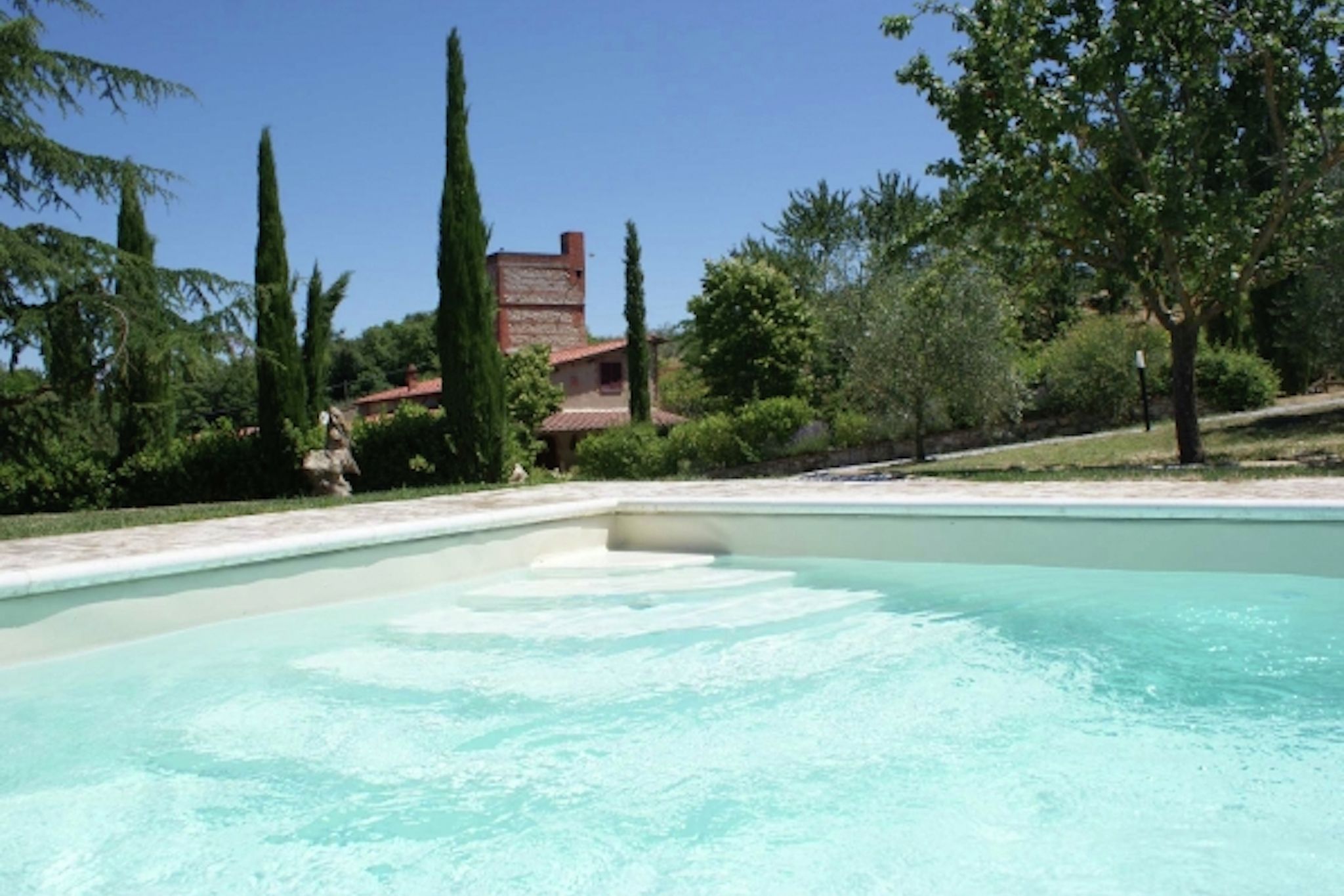 Élégante villa à Rapolano Terme, Italie, avec piscine privée
