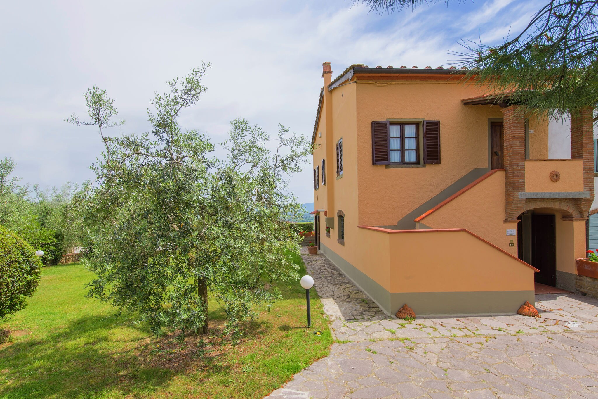 Großzügige Villa mit Swimmingpool in Monte San Savino