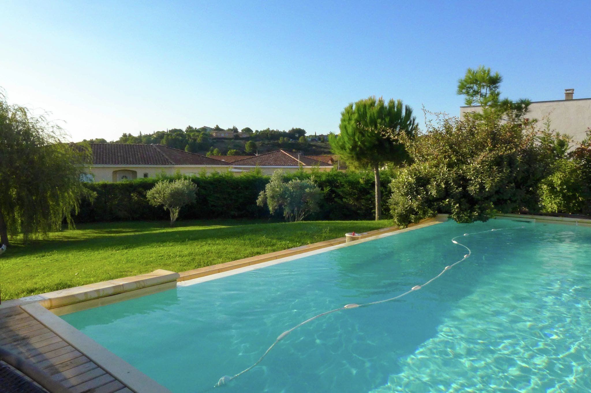 geschakelde villa met prive zwembad en grote tuin aan de rand van Narbonne