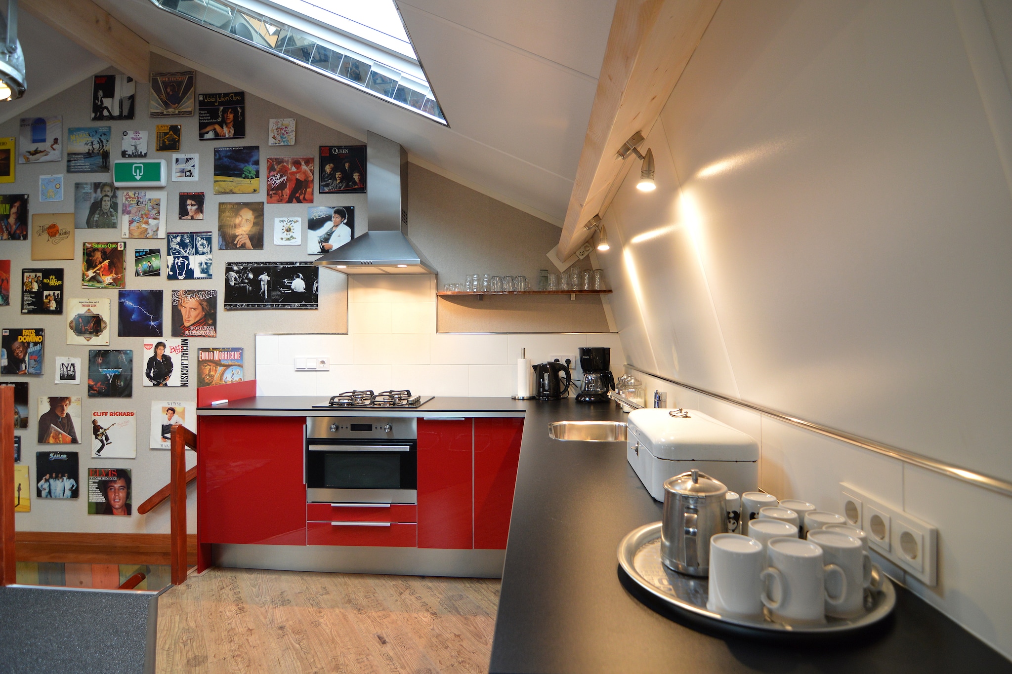 Home with Vinyls, Bikes and Waterways