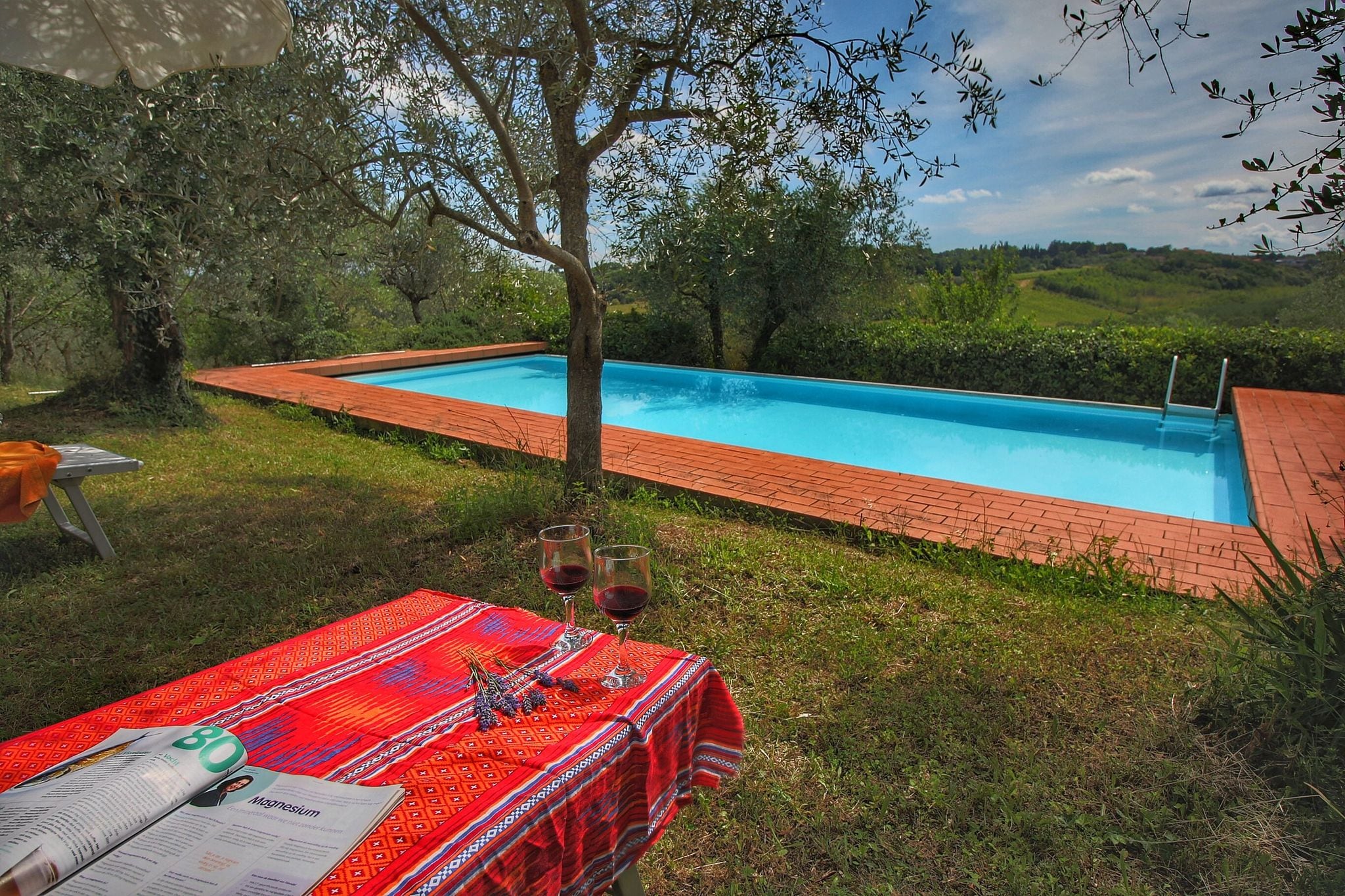 Gezellige boerderij in Le Tolfe met een zwembad