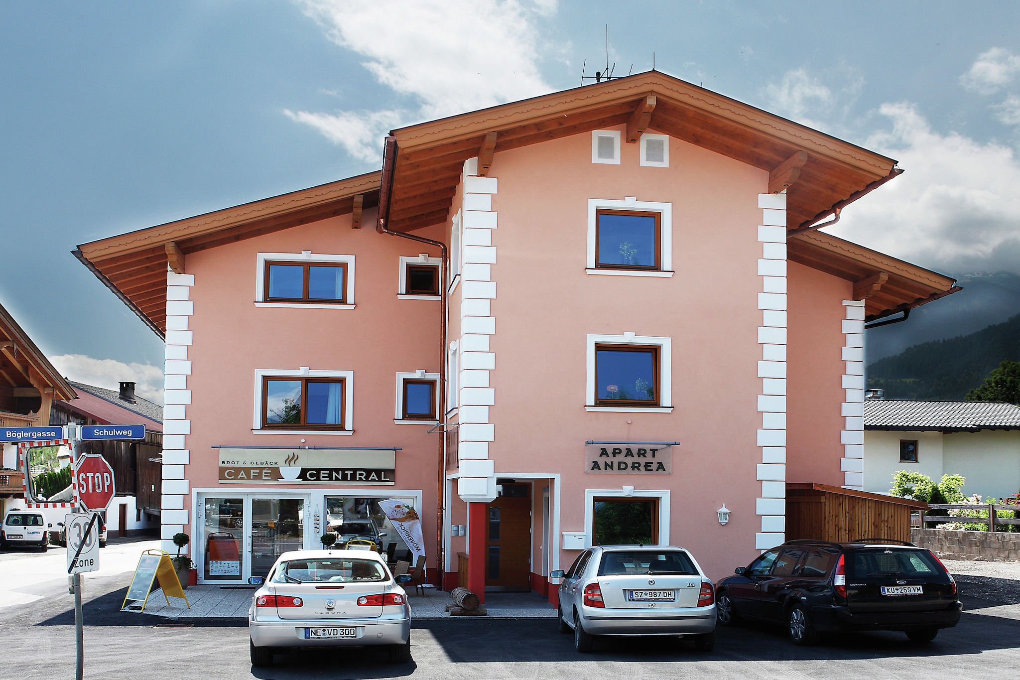 Apartment in Uderns near Ski Lift Hochzillertal