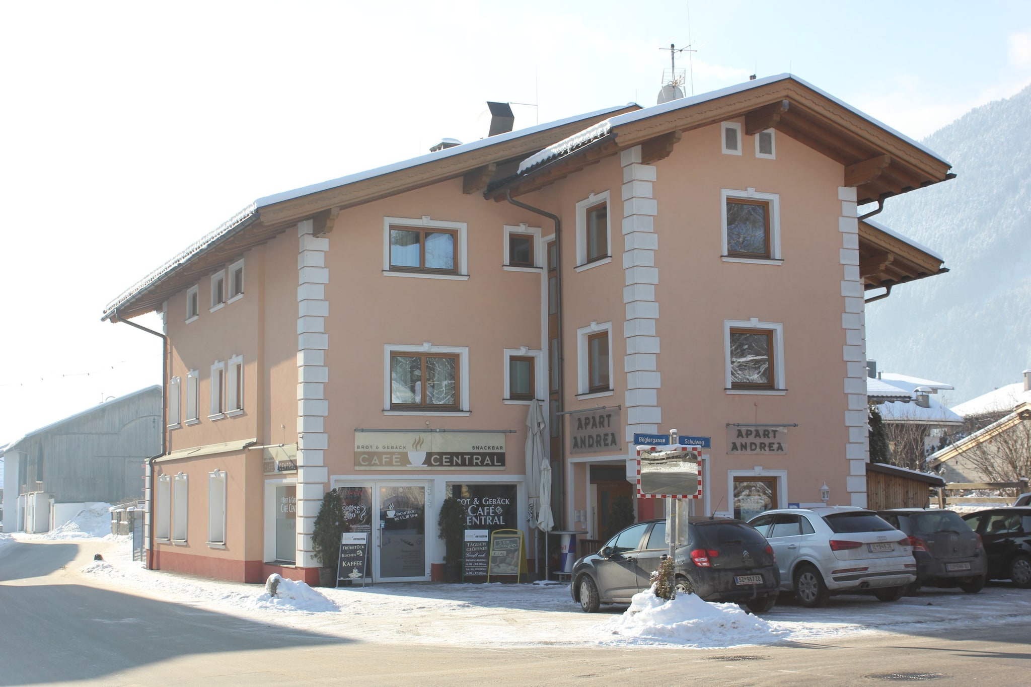 Apartment in Uderns near Ski Lift