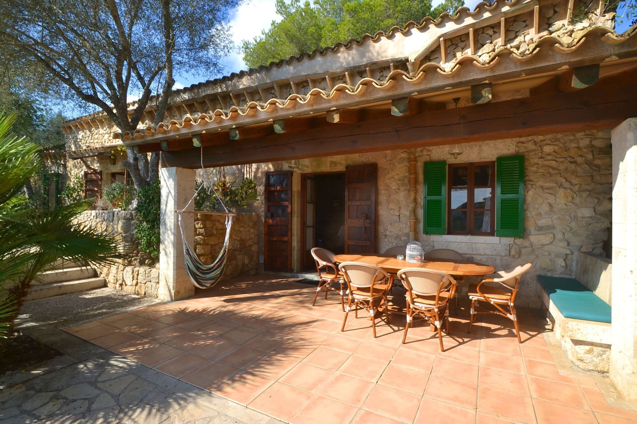 Mallorcaans stenen landhuis met prachtige uitzicht en privézwembad