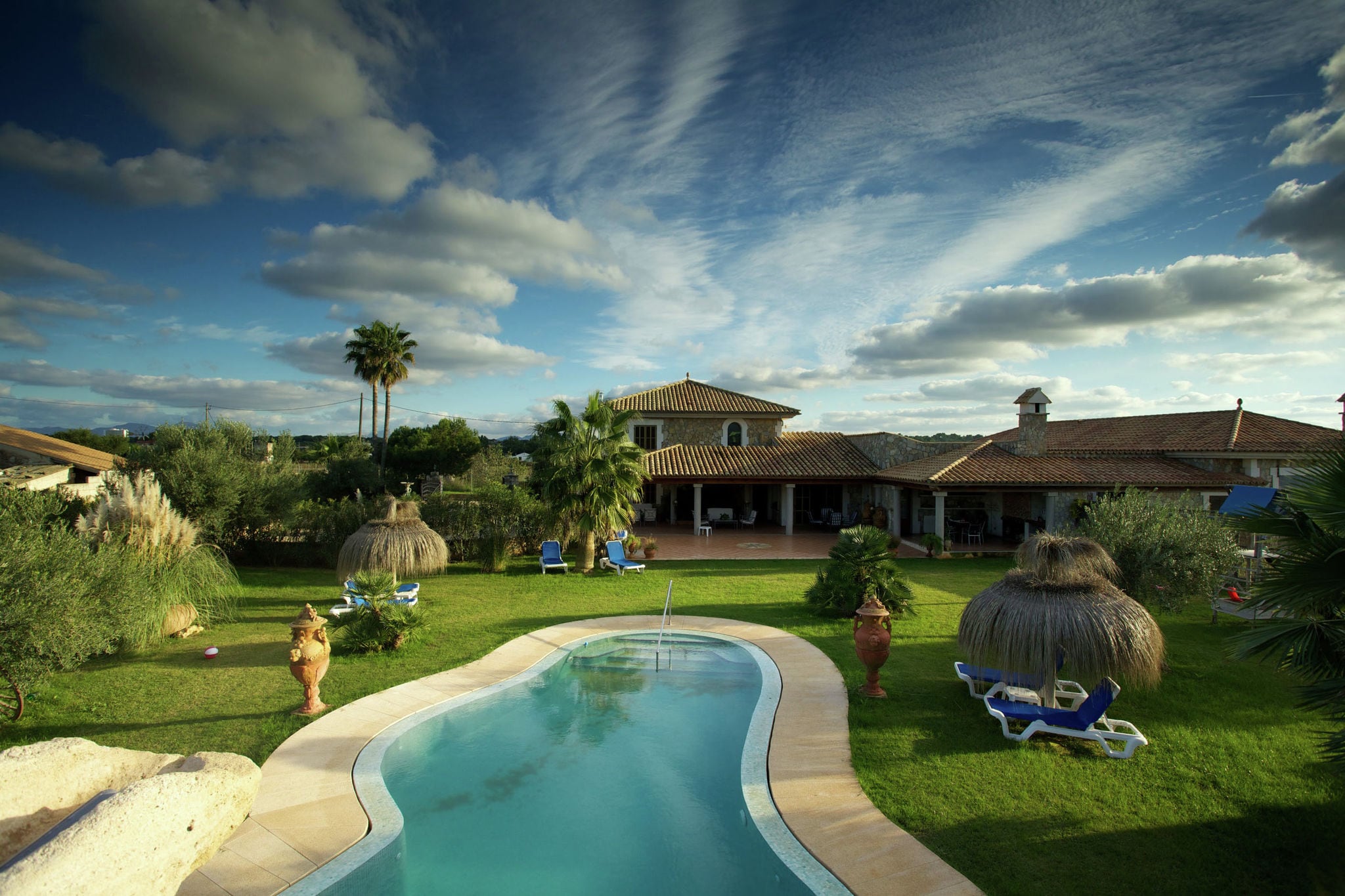 Luxueuse villa idéale pour les familles à seulement 2 km de la plage