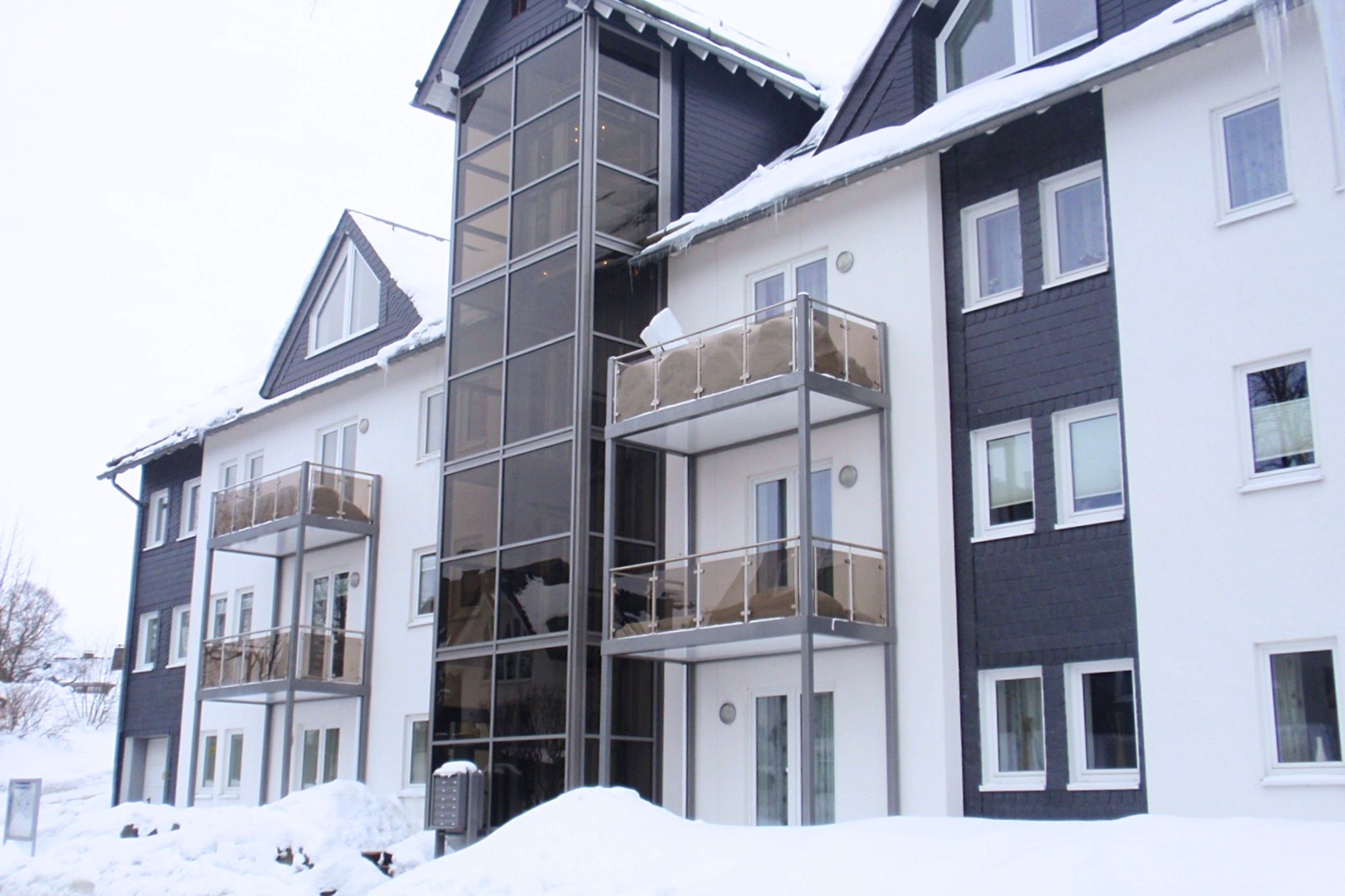 Schöne, moderne Wohnung mit eigener Terrasse in Winterberg