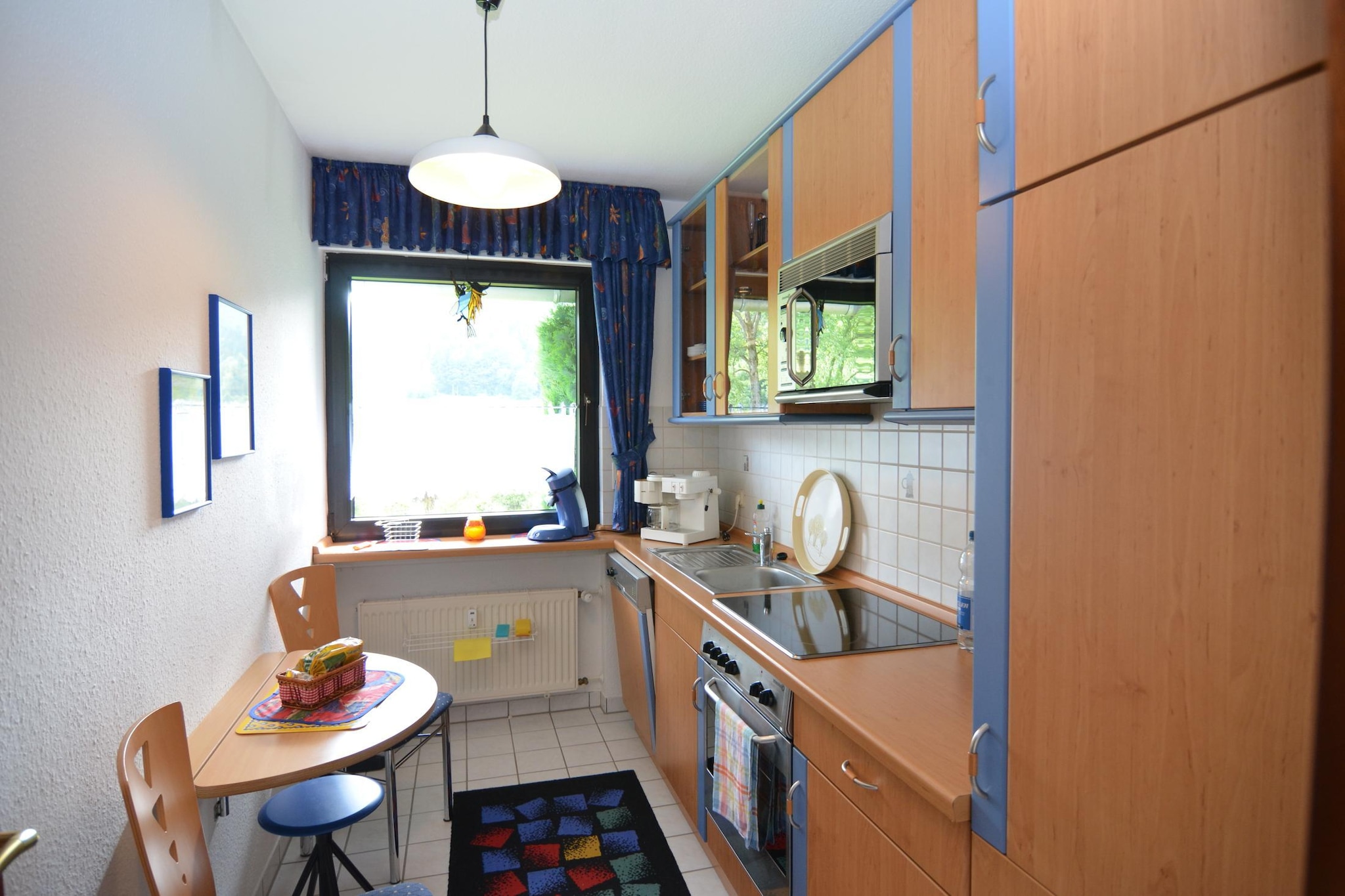 Ground floor: (Kitchen(cooker(ceramic), oven, microwave, dishwasher, fridge-freezer), Living/diningroom(single sofa bed, TV(satellite)), bedroom(double bed, TV(satellite)), bathroom(shower, washbasin, toilet), Landing)\n\nDVD player, radio, grill, heating(central), terrace(private, roofed), garden(shared with the owner ), garden furniture, parking