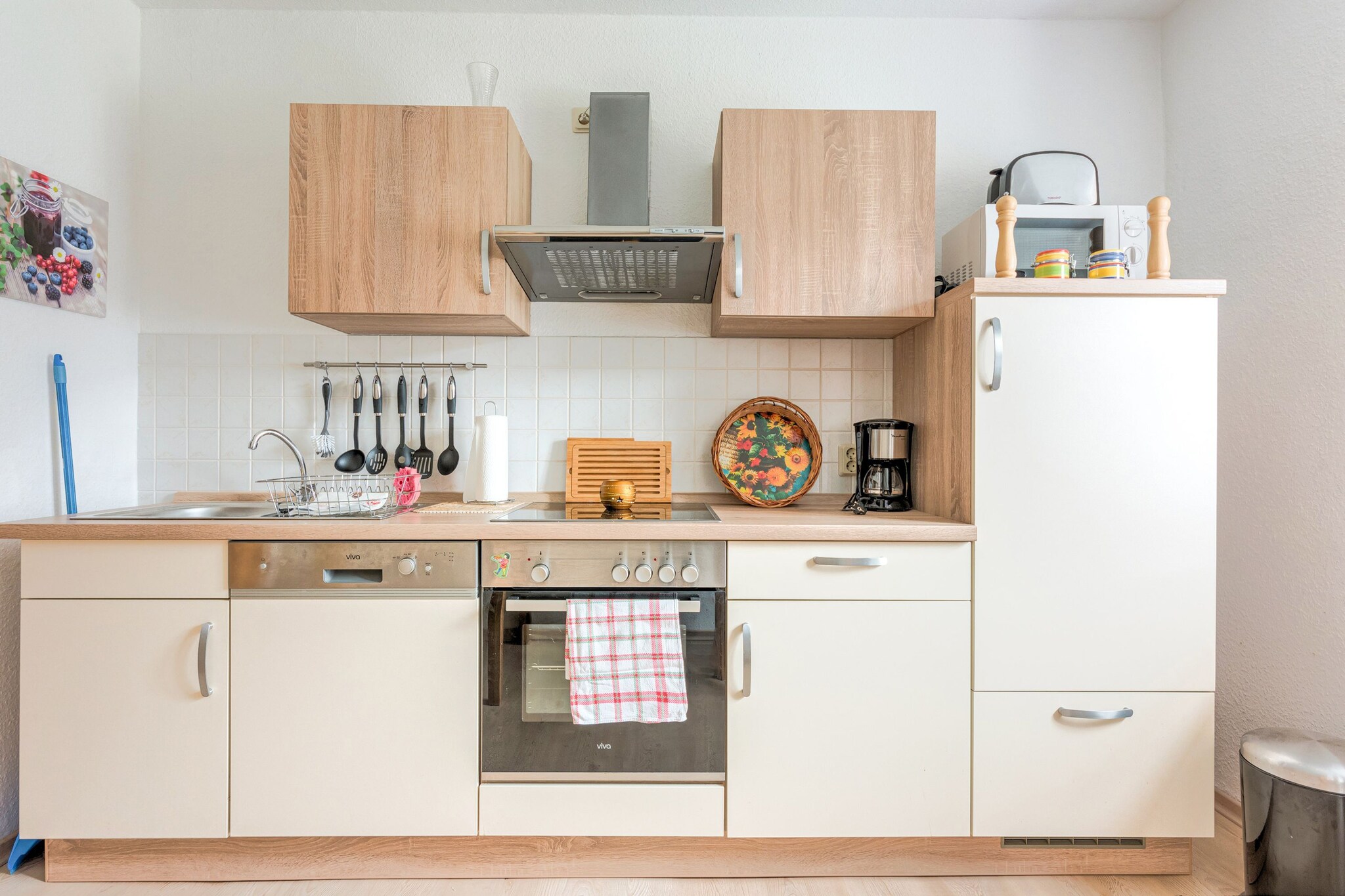 Nestled near the serene Rauschenbach Dam, this cozy 1-bedroom apartment offers an idyllic retreat for couples or small families. Its modern design includes a spacious kitchen, inviting living area with TV, and a comfortable king-size bed to ensure restful nights. The ground-floor location and safe parking add convenience to your stay.
Nature lovers will find adventure year-round—winter brings cross-country skiing and snowshoeing trails, while summer opens up lush forests and valleys of the Ore Mountains to explore. A nearby public swimming pool (2 km), restaurants (1 km), and supermarket (3 km) make daily activities seamless and enjoyable.
Outdoor relaxation continues in the furnished garden, where you can barbecue under starlit skies. With Dresden just 59 km away, Prague 128 km, and public transport close by, your peaceful escape is perfectly connected for exciting day trips. Whether you're chasing snowflakes or sunshine, this apartment is a breath of fresh Saxon air.