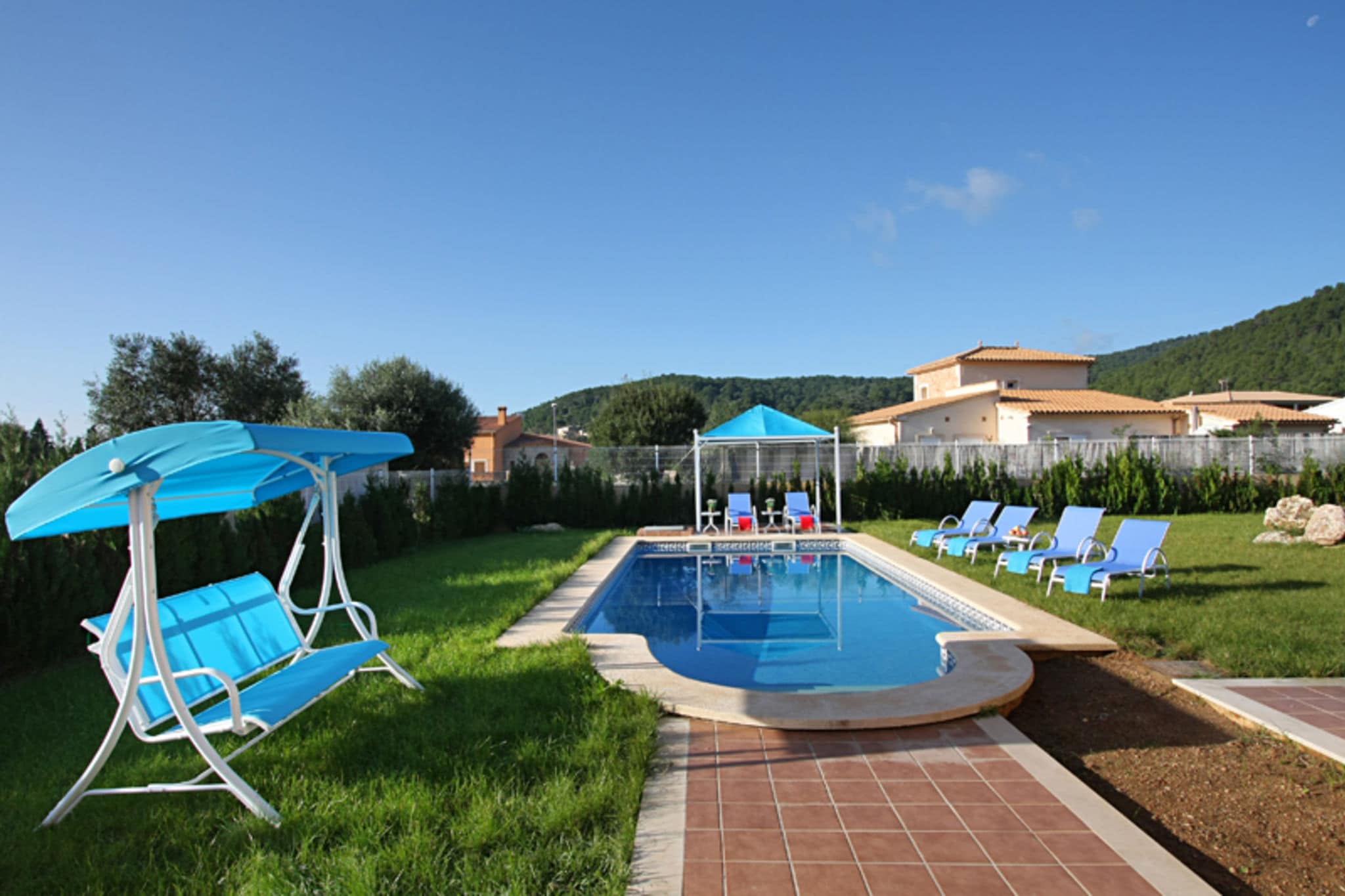 Moderne villa op Mallorca met een zwembad en bubbelbad