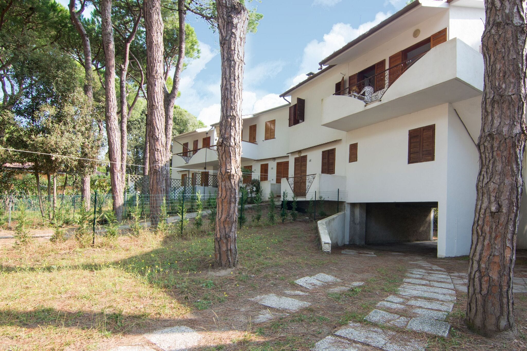 Mooi appartement in Rosolina Mare met privétuin