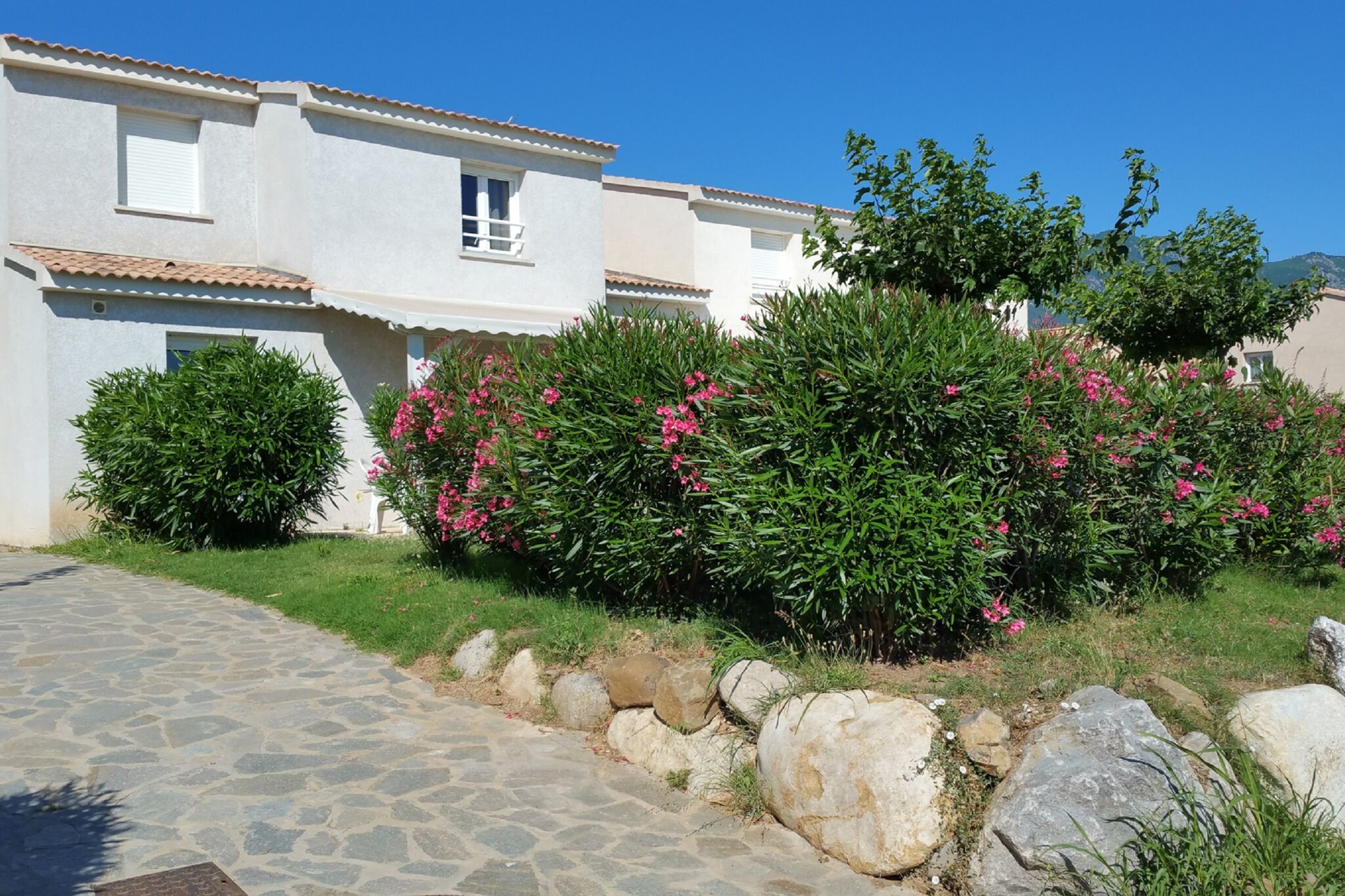 Beautiful, comfortably furnished holiday home in Corsica