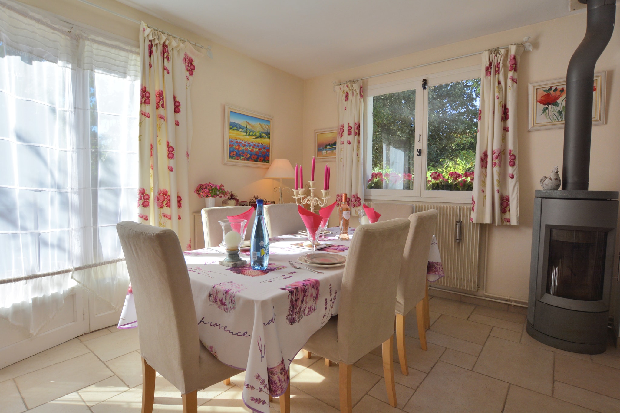 Tucked away in the scenic town of Garéoult, this elegant 3-bedroom villa is perfect for families of up to 7 guests. Surrounded by forests and offering a cosy vacation vibe, the villa features a private swimming pool, a boules court, a fenced garden, and a terrace with a barbecue—ideal for relaxed outdoor living. Please note: pets are not allowed.
The child-friendly home is just 2.5 km from the town centre, where you'll find restaurants, a public pool, and shops within a short drive. The sea is 49 km away for day trips to the coast, and the nearest airport is conveniently located 46 km from the villa. Other nearby facilities include a ferry port (39 km), motorway junction (15 km), and tourist information office (17 km).
Whether you're enjoying a family barbecue in the garden or exploring the charming Provençal surroundings, this villa offers a peaceful and comfortable base for your holiday.