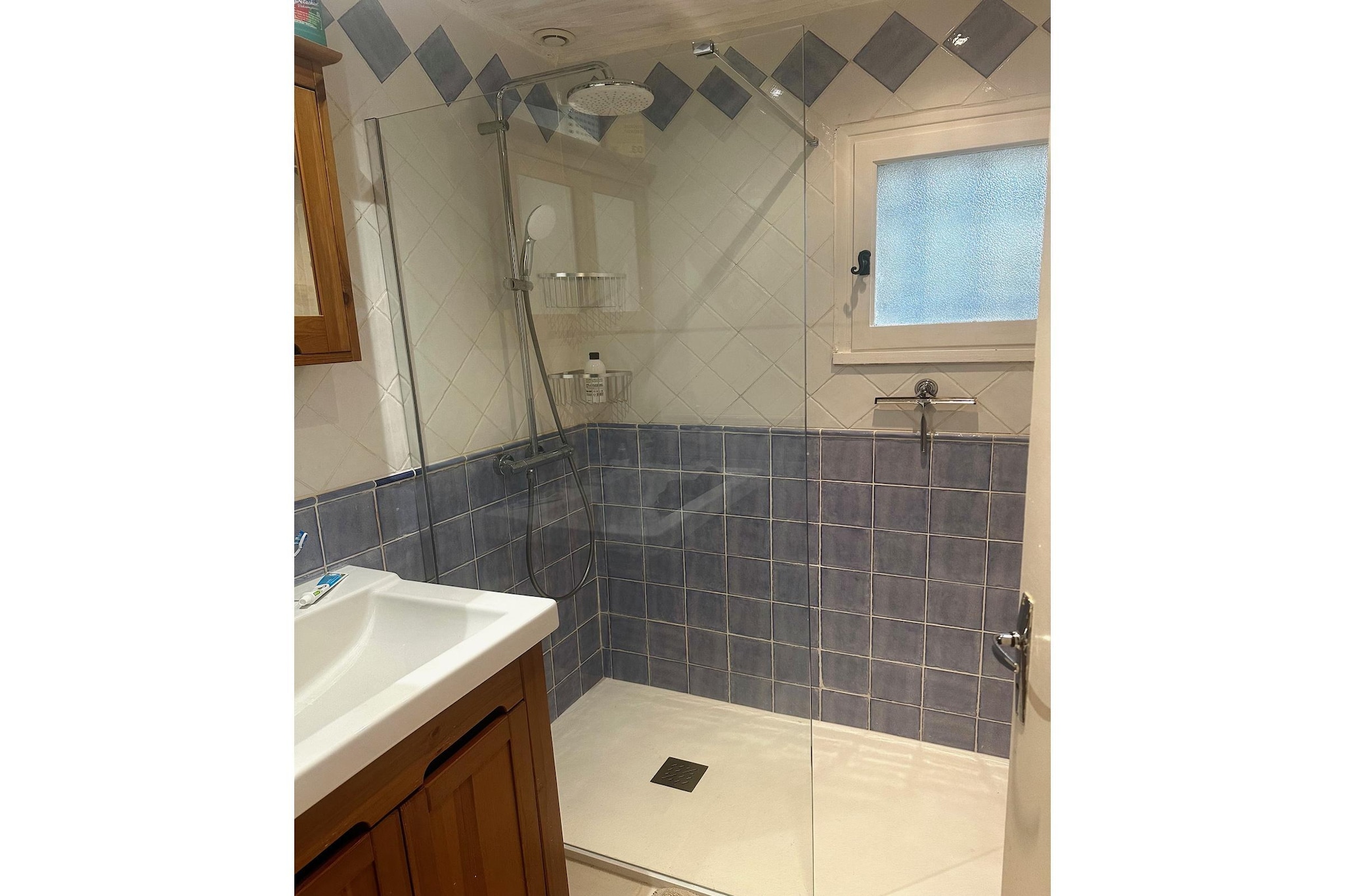 Les Lauriers-Roses-Badkamer