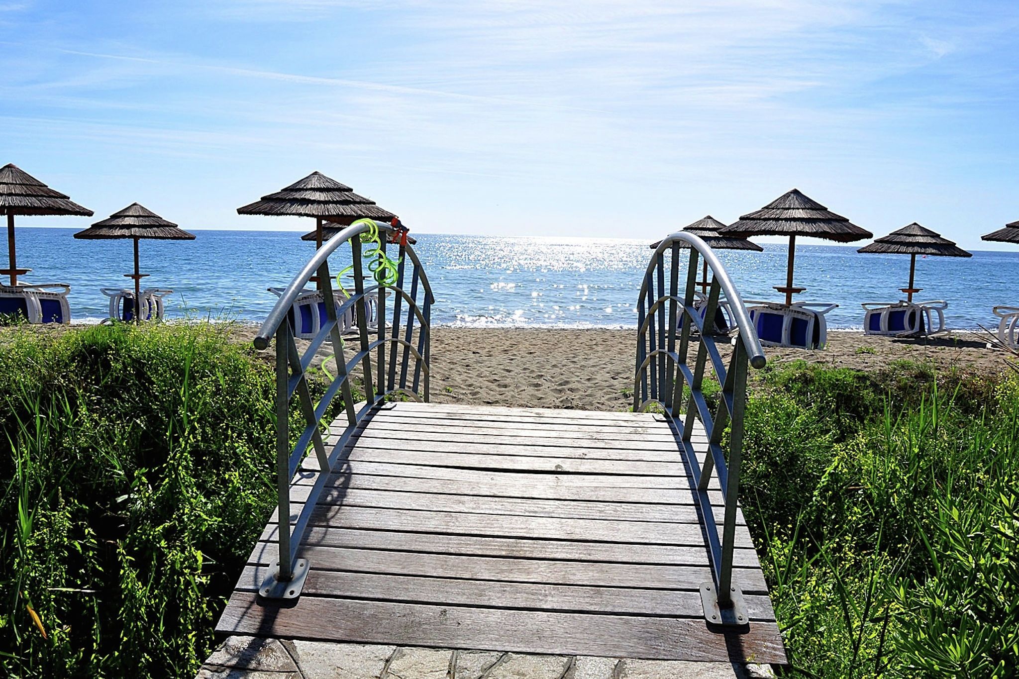 Angenehme Ferienwohnungen an weitläufigem Strand auf der schönen Insel Korsika