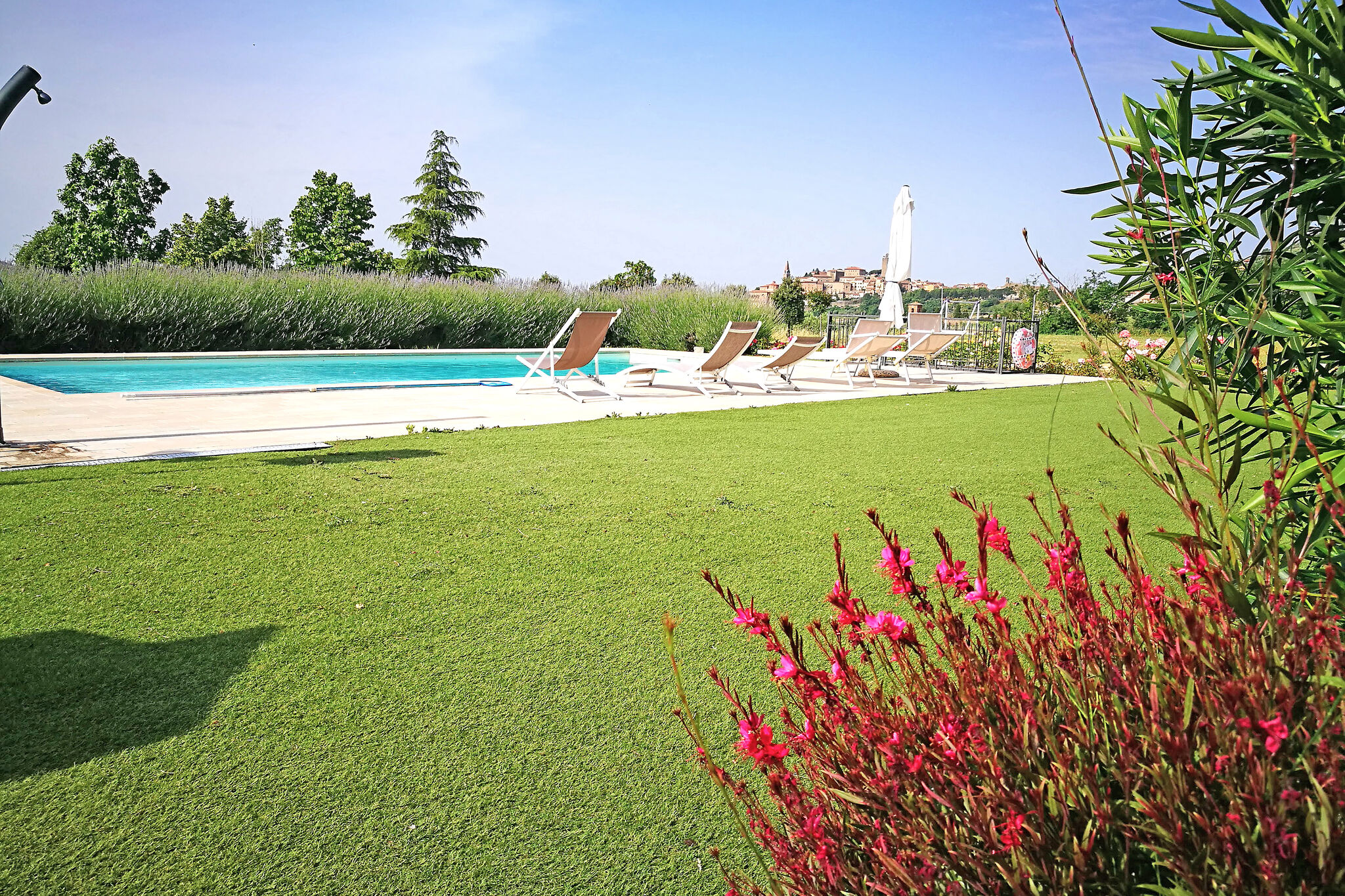 Ruhige Ferienwohnung in Castiglion Fiorentino mit Pool