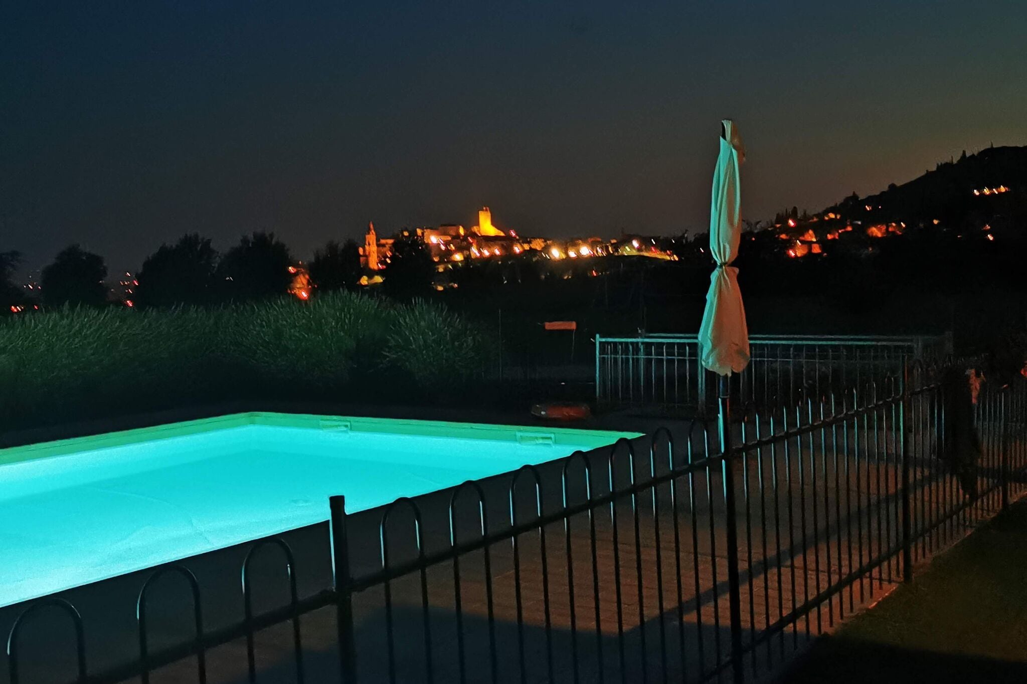 Ruhige Ferienwohnung in Castiglion Fiorentino mit Pool