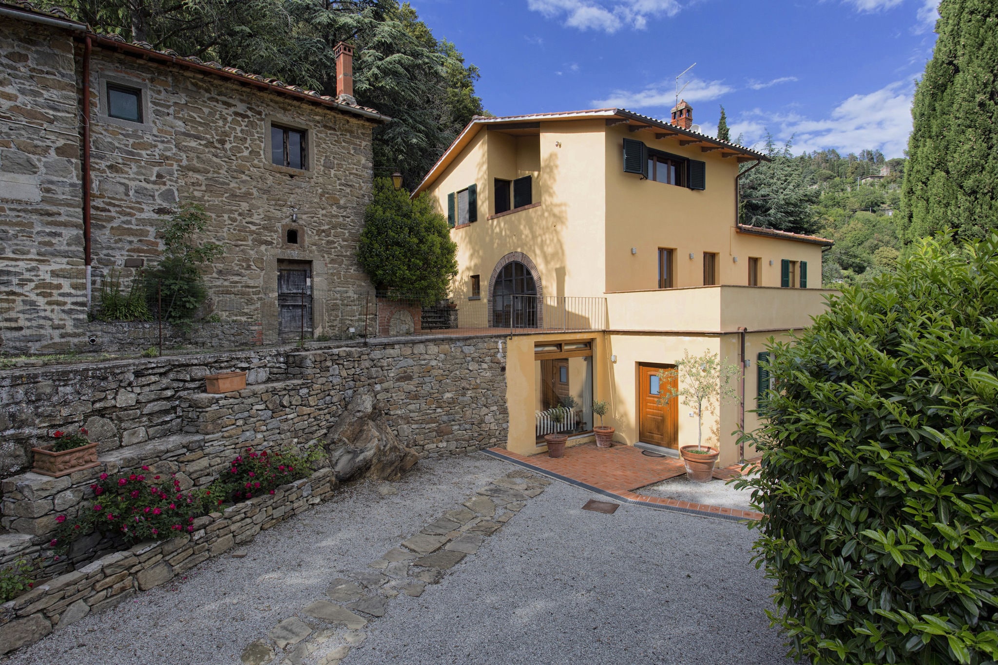 Maison de vacances spacieuse avec jacuzzi située à Cortona