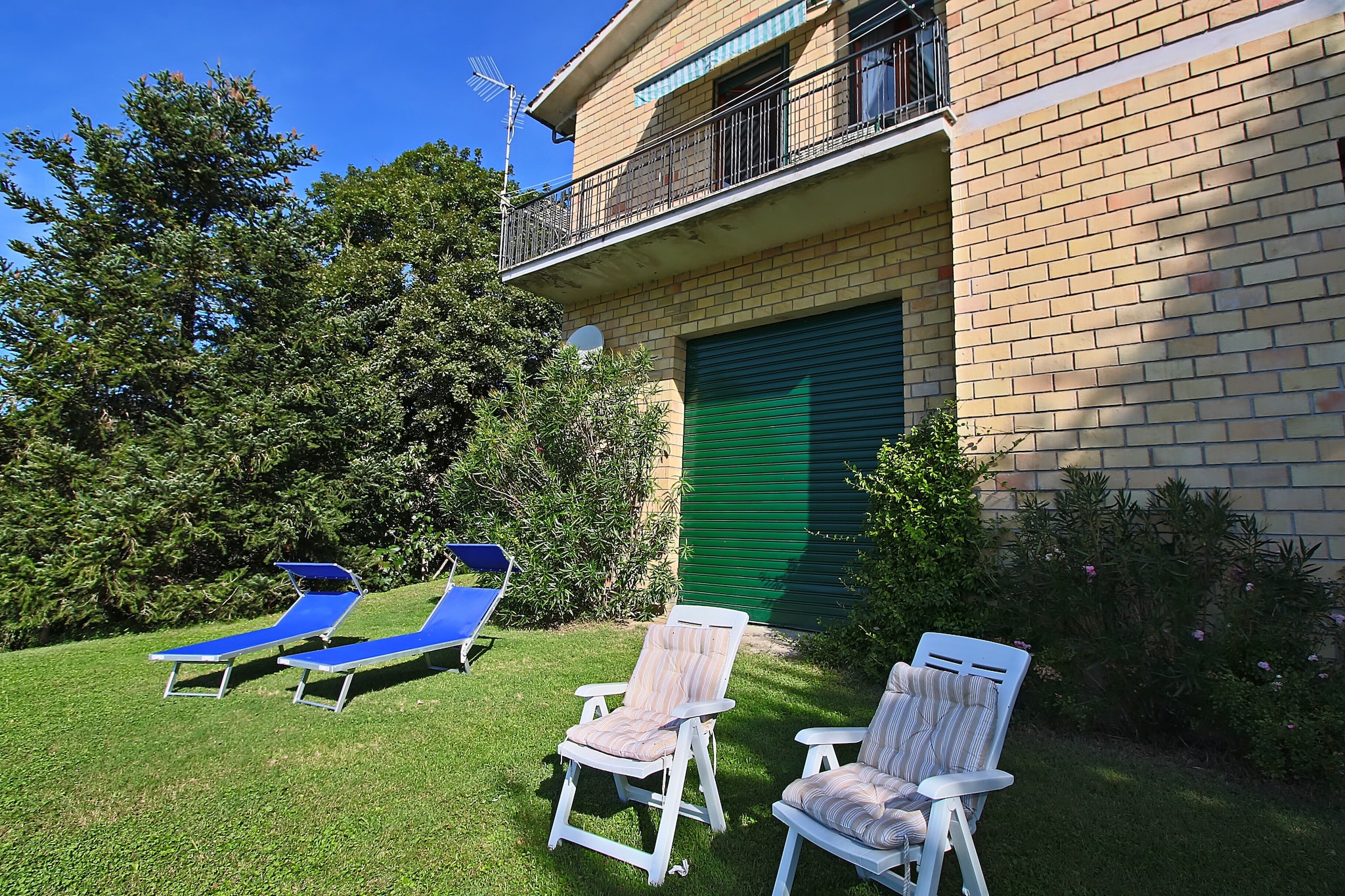 Villa Arianna-Außenbereich Sommer