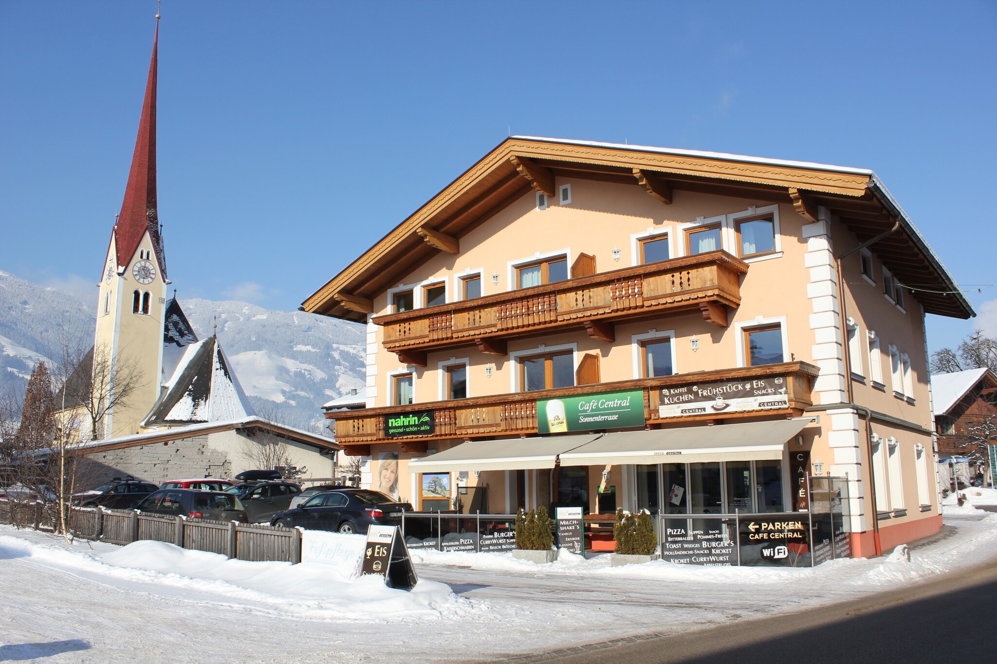 Stylish Flats in Uderns near Ski Lift