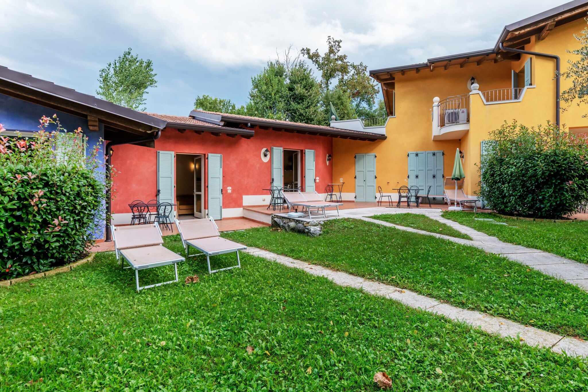 Maison de vacances moderne à Manerba del Garda, avec jardin