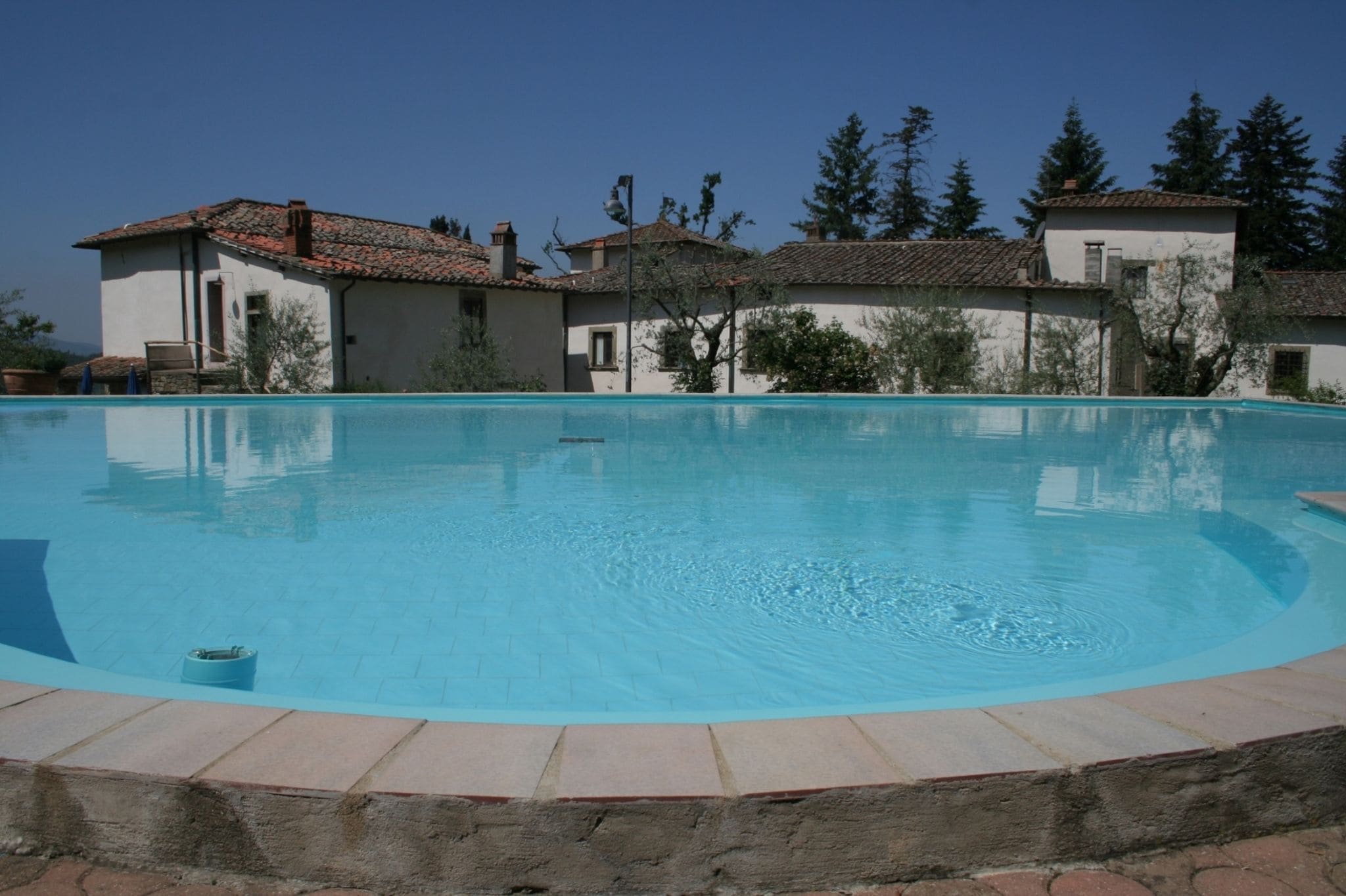 Appartement in villa met zwembad en bubbelbad