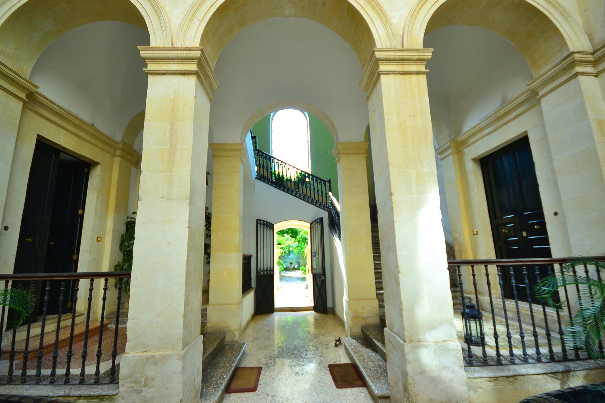 Luxuriöses Ferienhaus in Lecce (Apulien) mit Garten