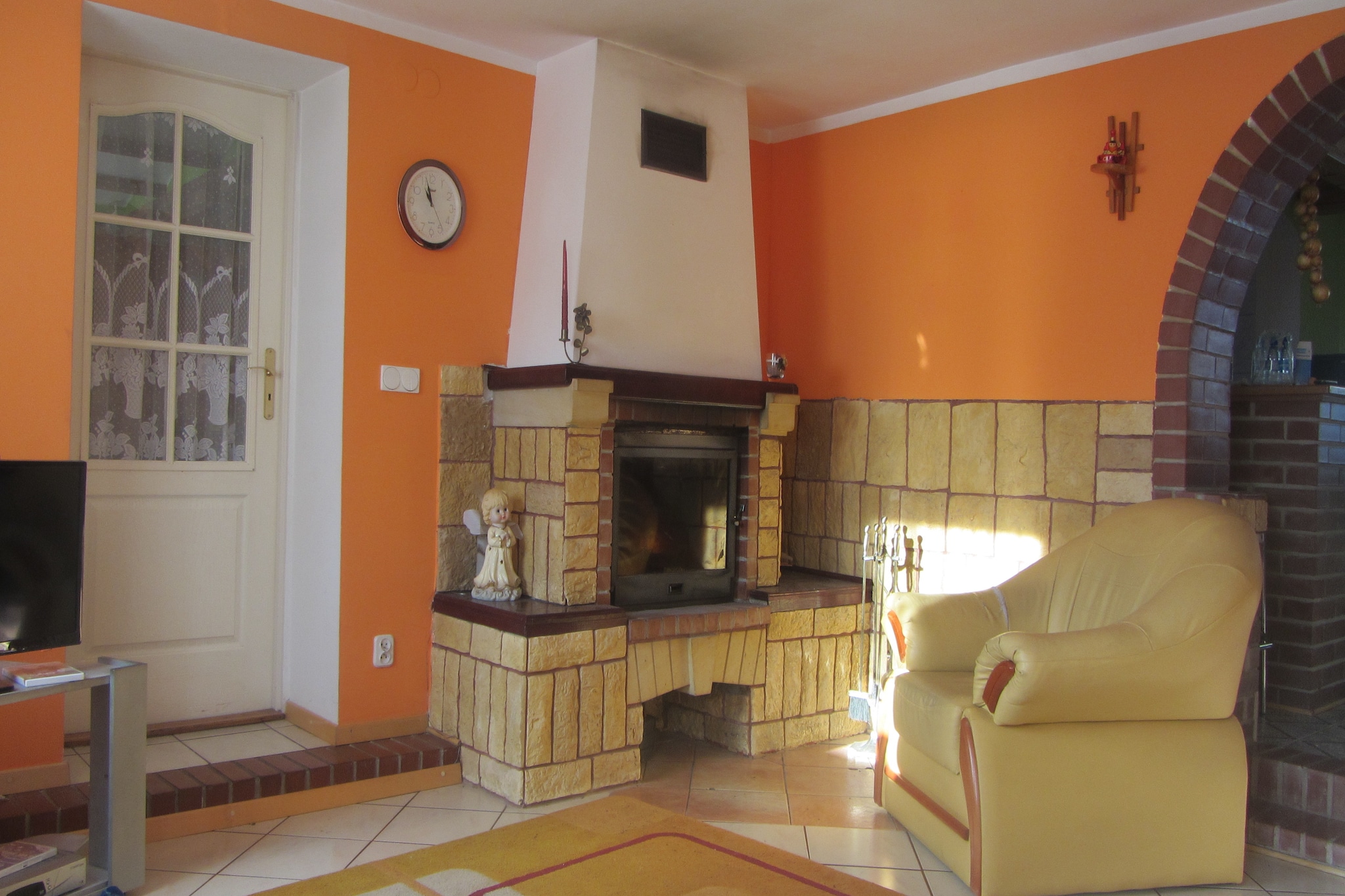 This holiday home in Stara Kamienica can host a large group of friends or families. It is close to the Dolina Bobru nature park and has a pond, furnished garden, and barbecue to enjoy. It is fun to go for a hike or cycling in the forested area with opportunities to spot wildlife like deer. Visit the town of Jelenia Gora with its Cieplice spa, thermal baths and the historical monuments. The landscape of Jelenia Gora gives a cultural experience with churches, ancient houses, medieval castles, palaces, and national parks. During winter, head to the mountains to enjoy skiing. You can find excellent restaurants at 10 km. The bright living room has a double sofa bed and a decorative fireplace. The walk-through bedroom has a bunk bed and 2 single beds and other bedrooms have a double bed, double sofa bed, bunk bed, and single beds. Parking and garage are also provided. The airport is 100 km and the motorway is 40 km.