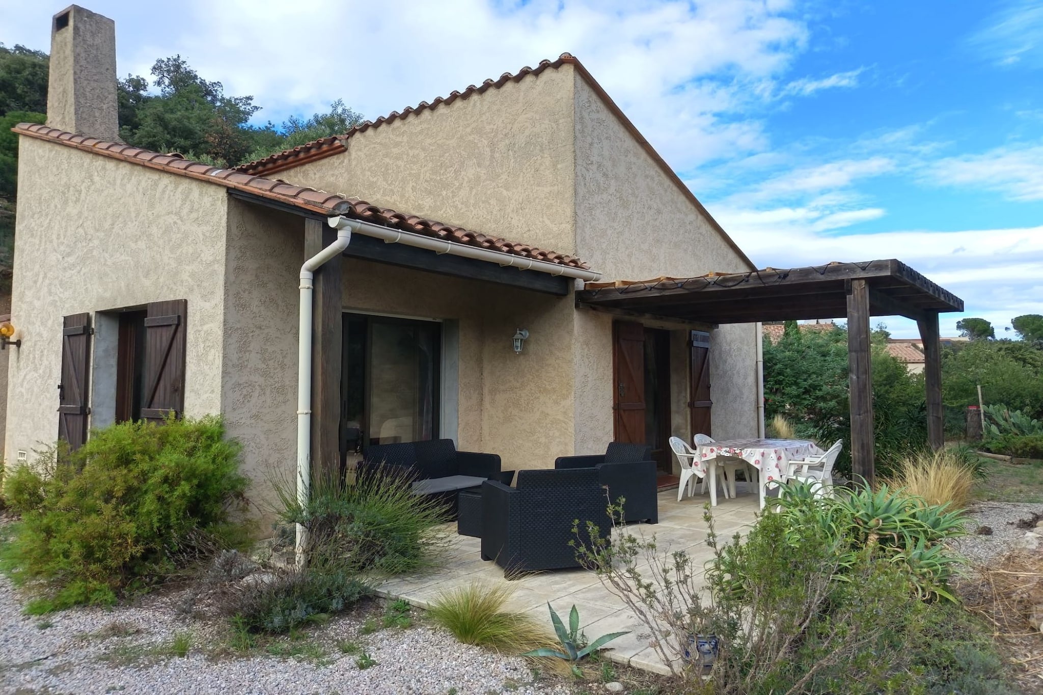 La maison Mer et Thermes - Außenbereich Sommer