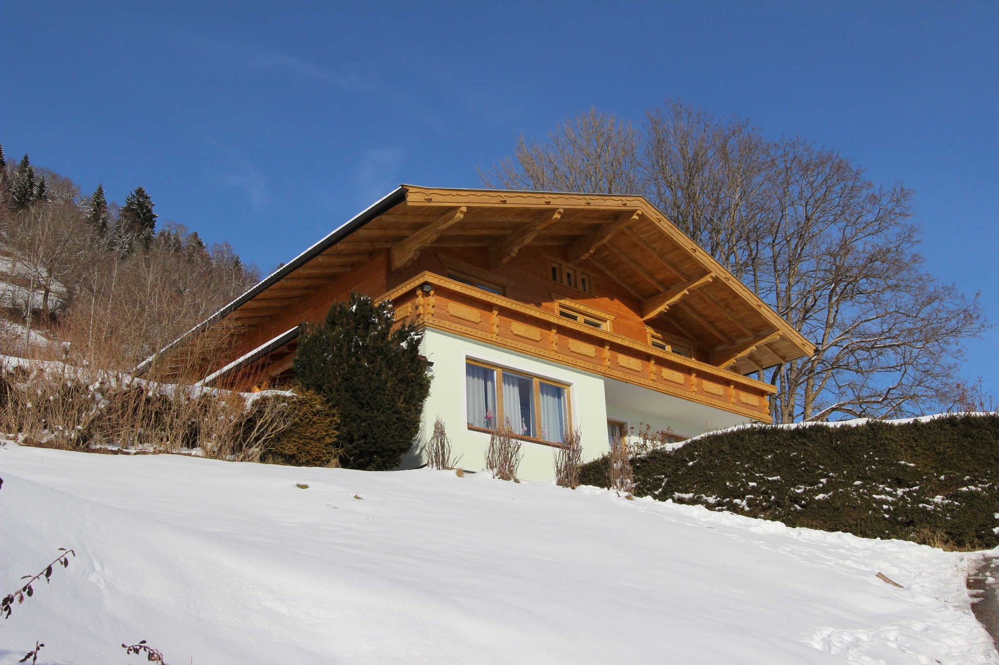 Chalet with sauna in Piesendorf near ski area