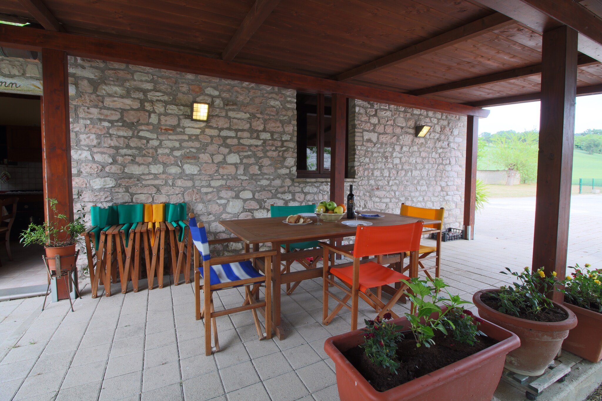 Restored traditional farmhouse, a former late 18th century farmhouse, it consists of 4 independent flats: 2 two-roomed flats, a larger flat and an annexe with external portico.
At guests' disposal a swimming pool and bicycles for excursions.
Located in one of the greenest areas of the Marche region, not far from the sea and artistic places, such as the Renaissance town of Urbino.
Peace and quiet, like fun, are close at hand: in the middle of a green valley, immersed in silence, the property is also just a few kilometres from the Romagna Riviera.
The farm is run directly by the owner, who grows sunflowers, alfalfa, durum wheat and grain legumes and extra virgin olive oil.
The farm is an integral part and the starting point of two trekking routes that can be followed on foot, by car, on horseback or by mountain bike. It is possible to book the entire facility for groups of sportsmen (cyclists or walkers) who wish to take these and other routes and provides logistical support (supply of MTBs, E-Bikes and excursion guides in collaboration with the numerous associations active in the area).
Services only 1 km away and the nearest restaurant is 2 km away.
The nearest airport is 70 km away.