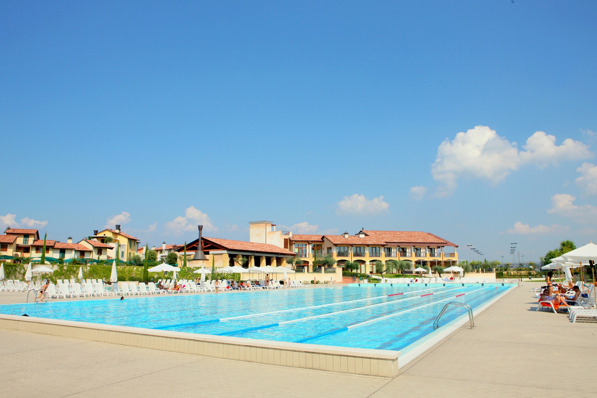 Garda Resort Village - IT-37019-001 - B4 1P Std-Exterior summer