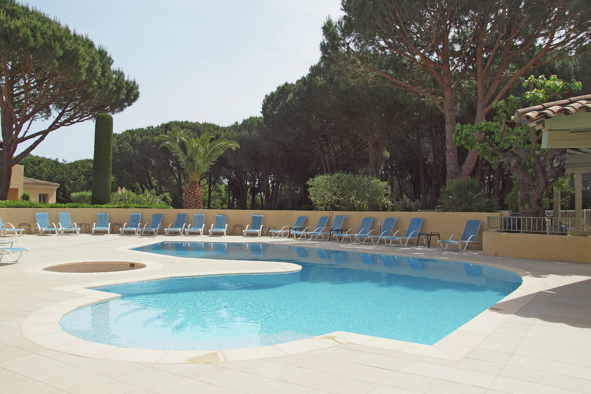 Apartment in Gassin Saint Tropez with Garden, Pool