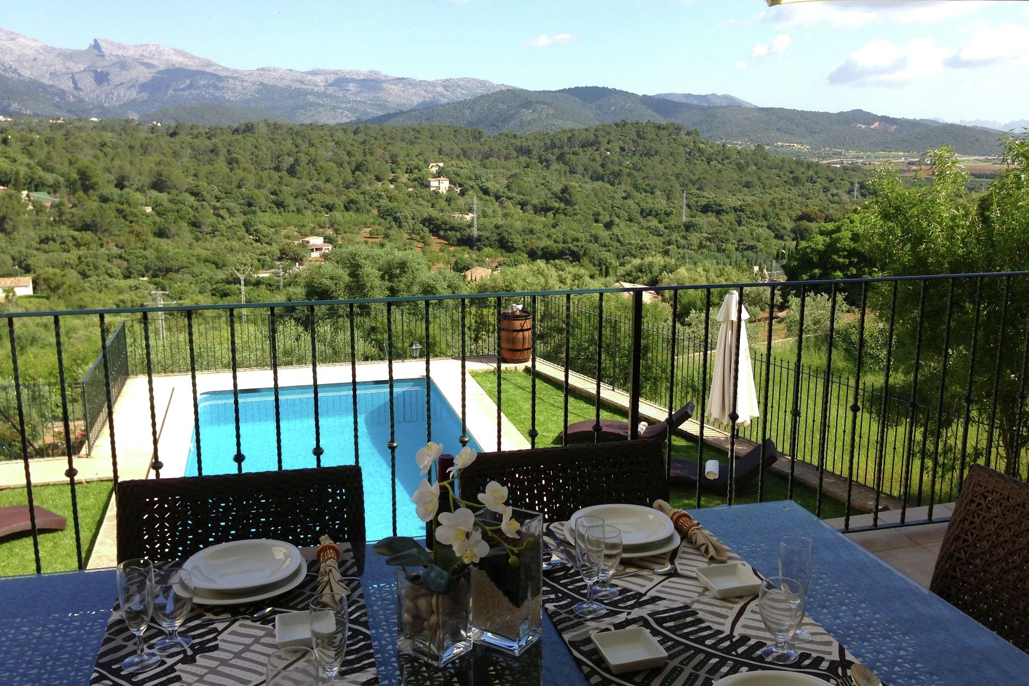 Mooi landhuis op Mallorca met eigen tuin en een ruim privézwembad