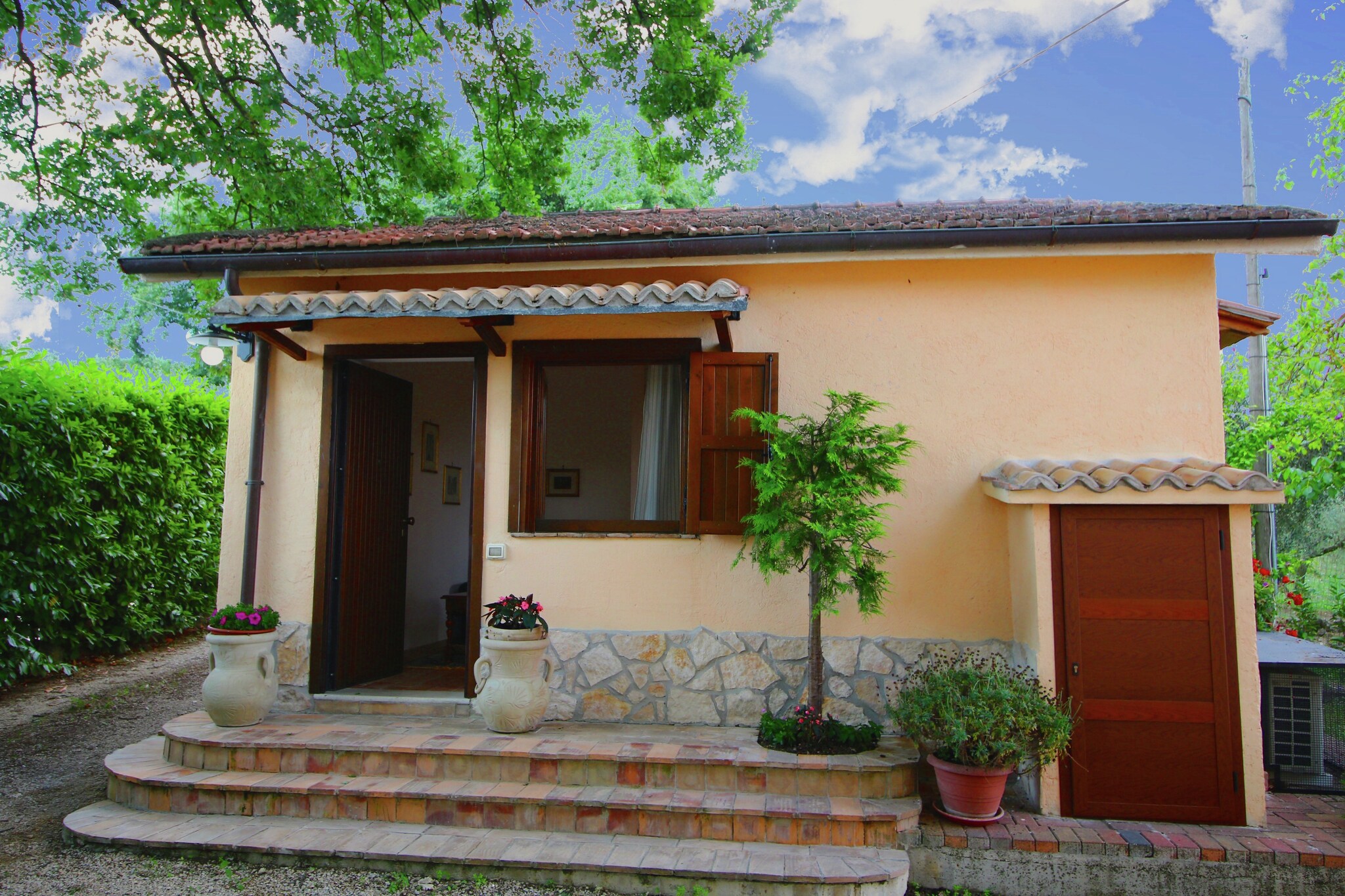 Exterior Summer